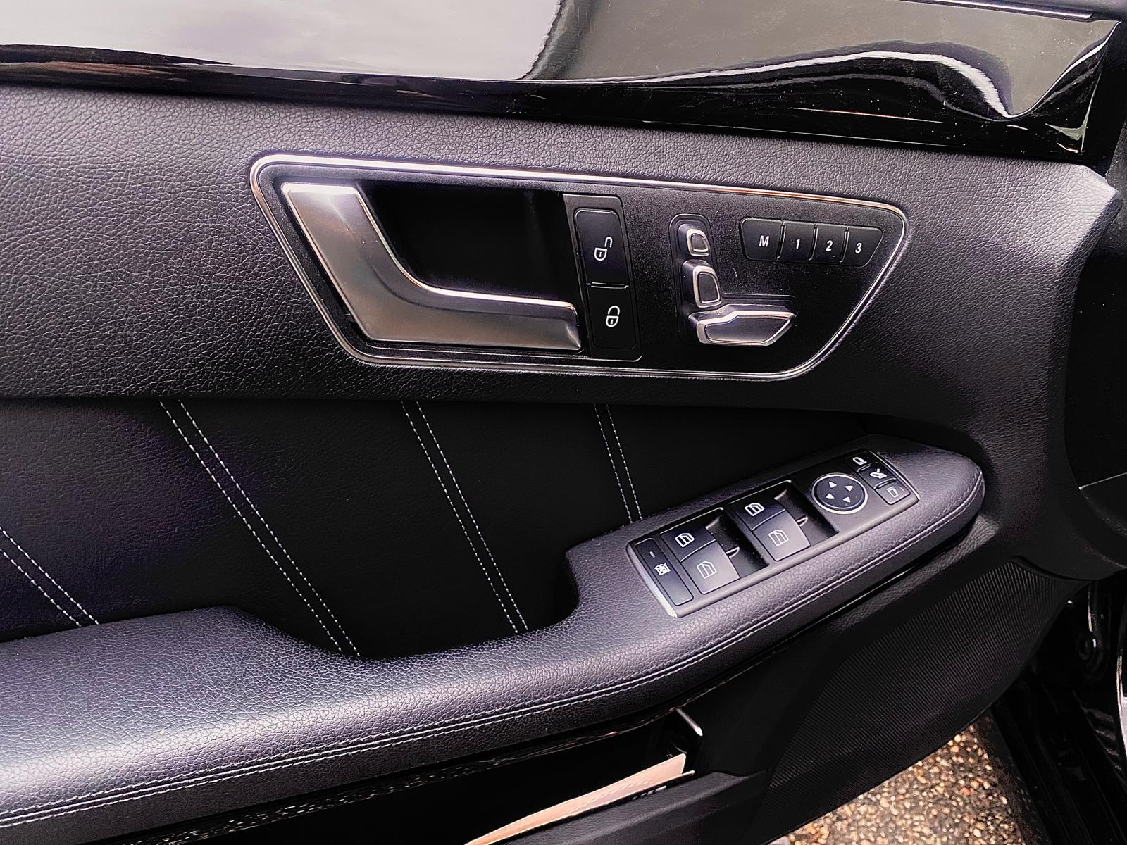 MERCEDES-BENZ E 350 BlueTEC Avantgarde 4Matic 7G-Tronic-image-13