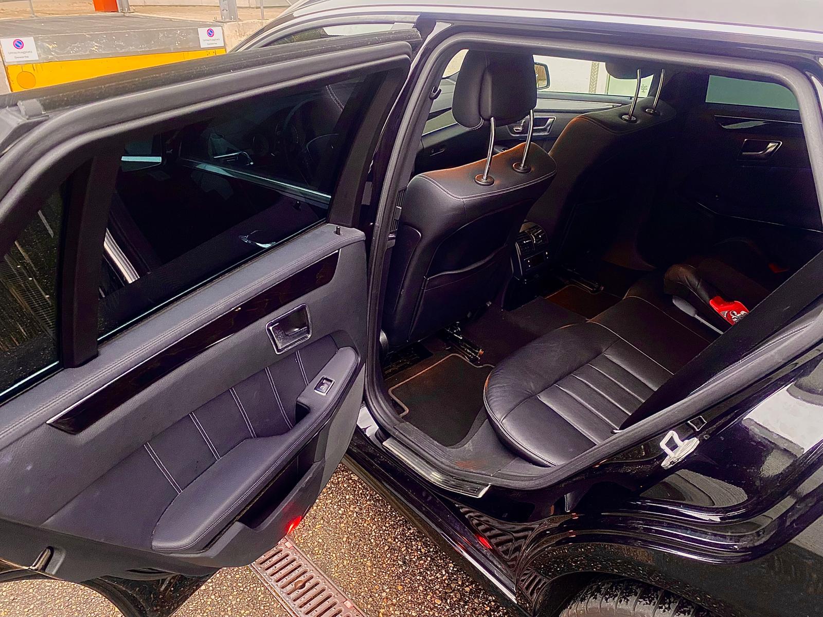 MERCEDES-BENZ E 350 BlueTEC Avantgarde 4Matic 7G-Tronic-image-9