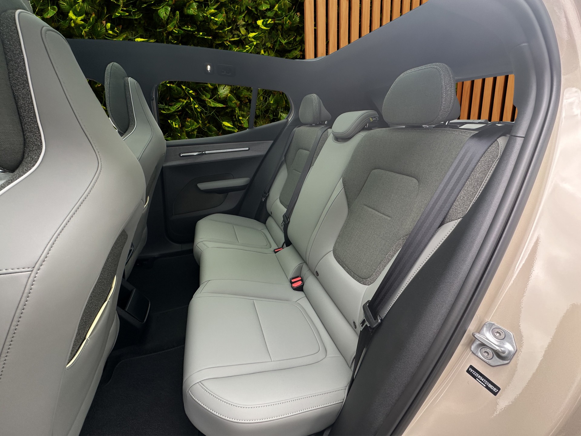 VOLVO EX30 E60 Twin Ultra Performance AWD-image-14