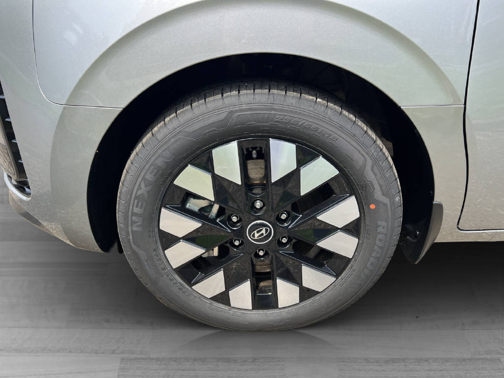 HYUNDAI Staria Premium 1.6 T-GDi HEV Vertex-image-9