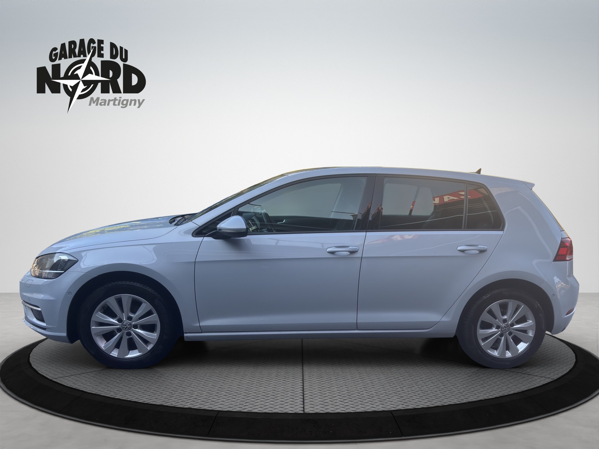VW Golf 1.0 TSI Comfortline DSG-image-2