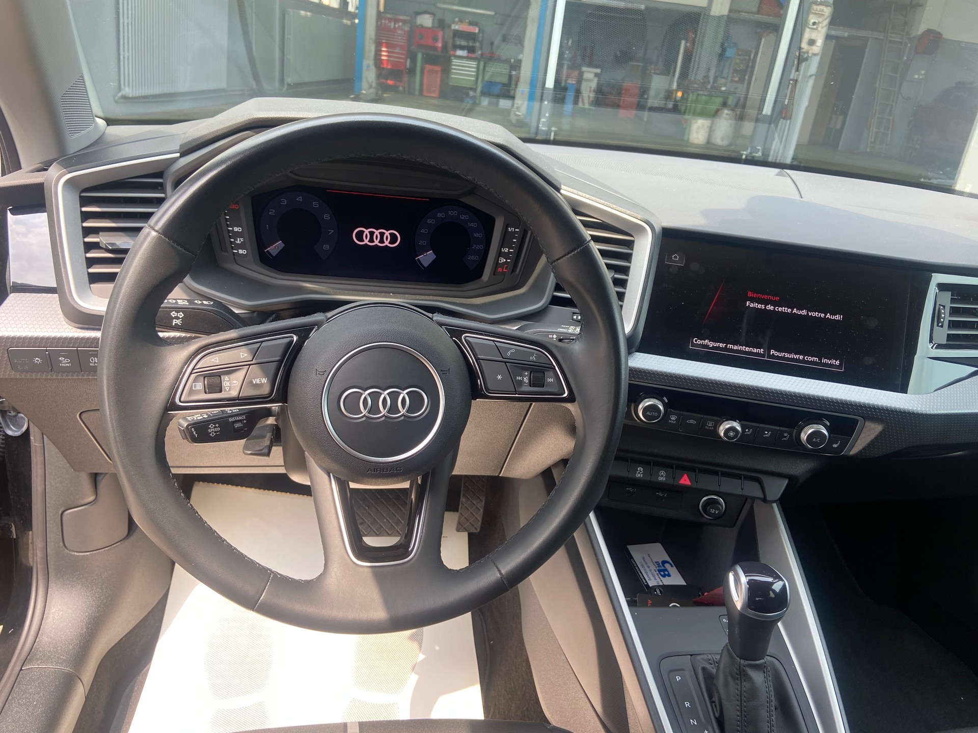 AUDI A1 Sportback 30 TFSI advanced Attraction S-tronic-image-4