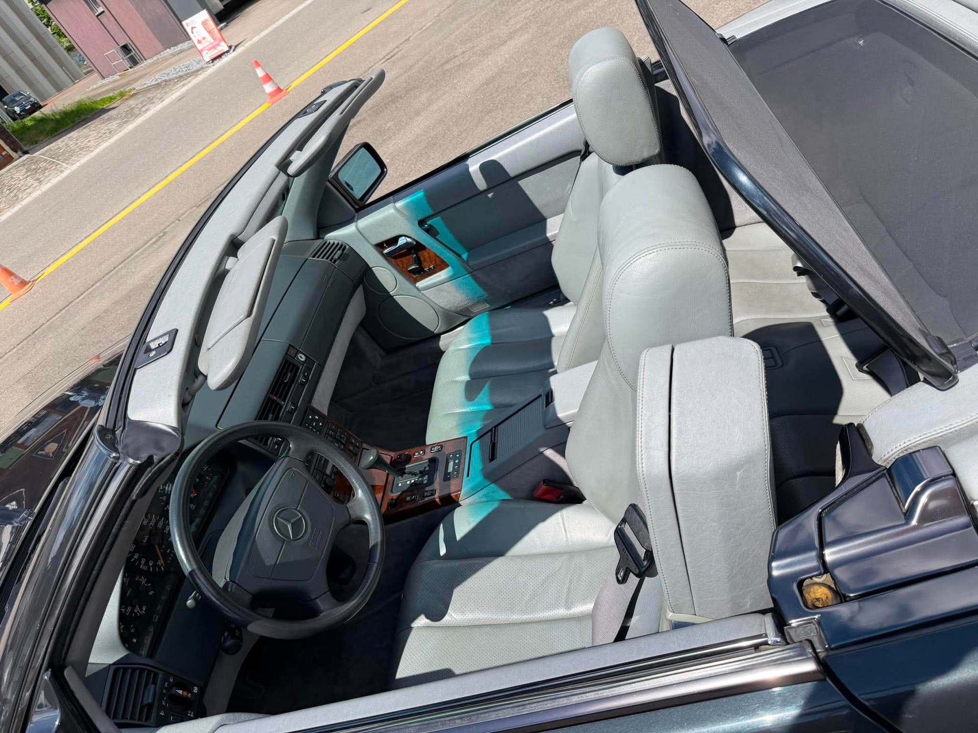 MERCEDES-BENZ SL 500 Automatic-image-10