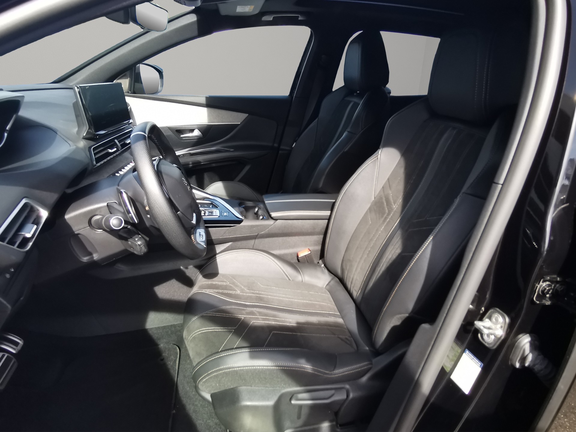 PEUGEOT 3008 1.6 Plug-in Hybrid4 GT Pack-image-1