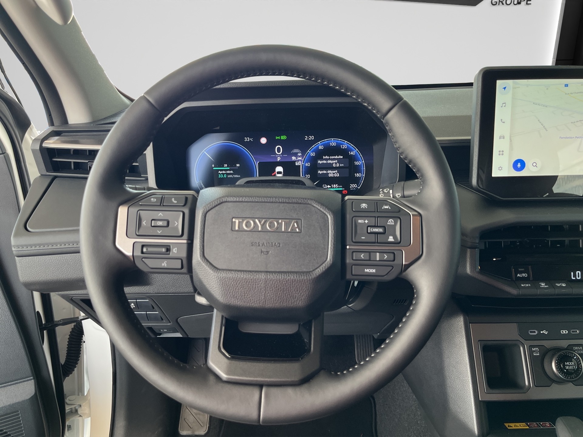 TOYOTA Hilux Double Cab.-pick-up 59KWh Style-image-8