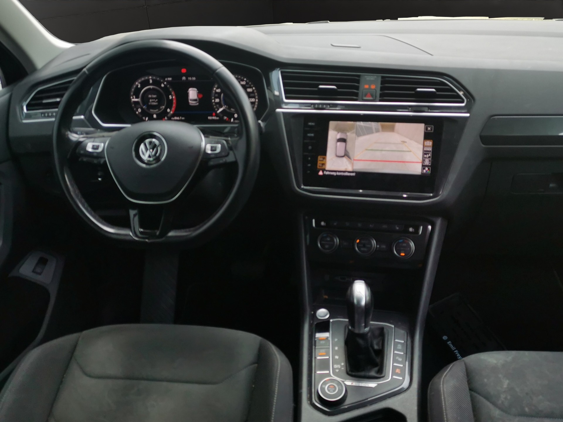VW Tiguan 2.0 TDI SCR Highline 4Motion DSG-image-10