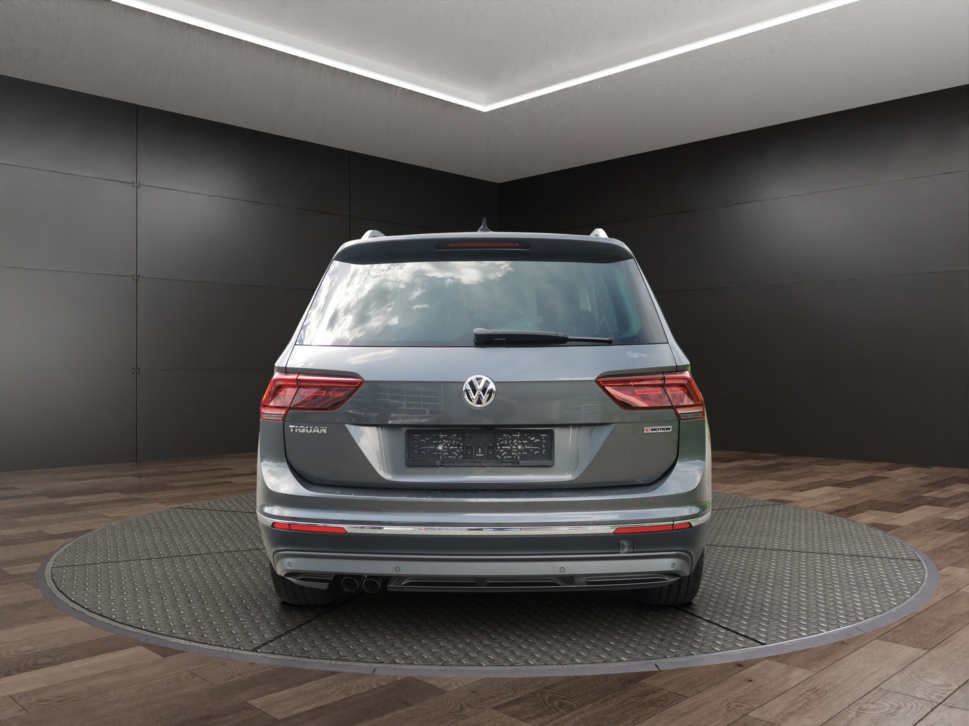 VW Tiguan 2.0 TDI SCR Highline 4Motion DSG-image-7