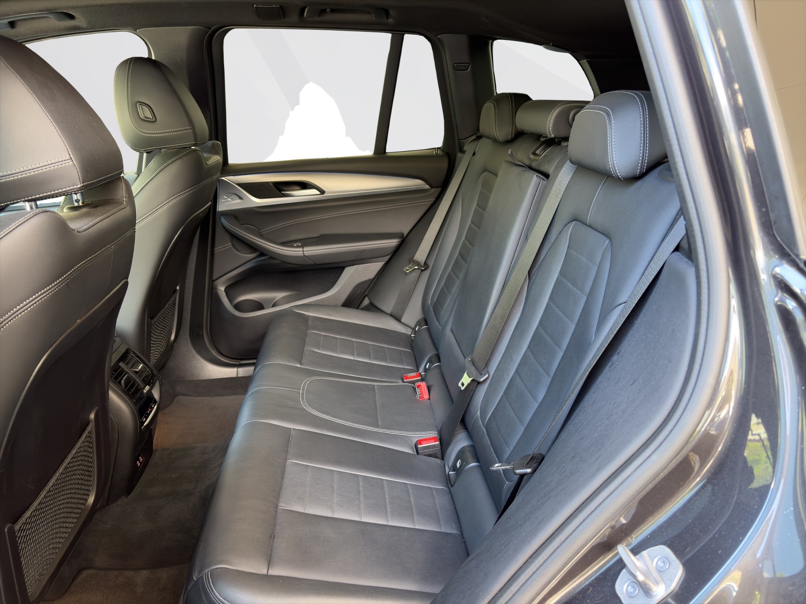 BMW X3 30e xDrive-image-17
