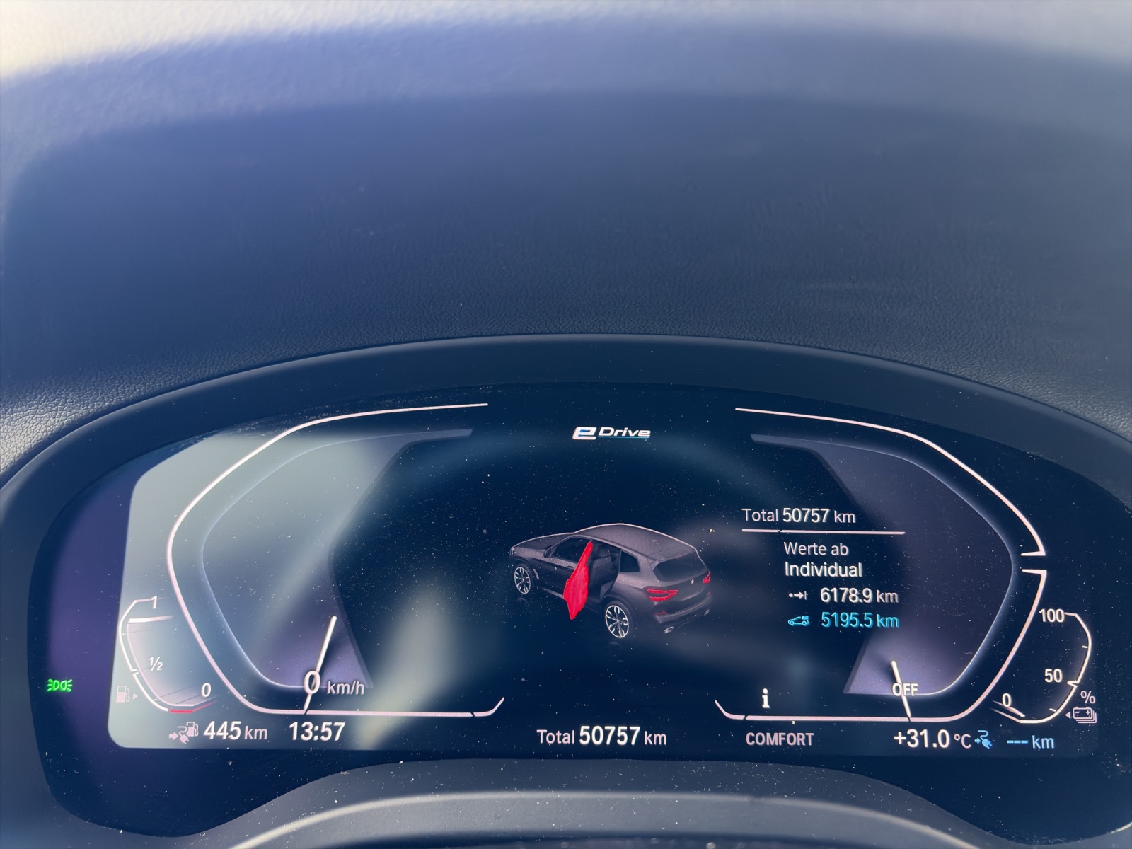 BMW X3 30e xDrive-image-12