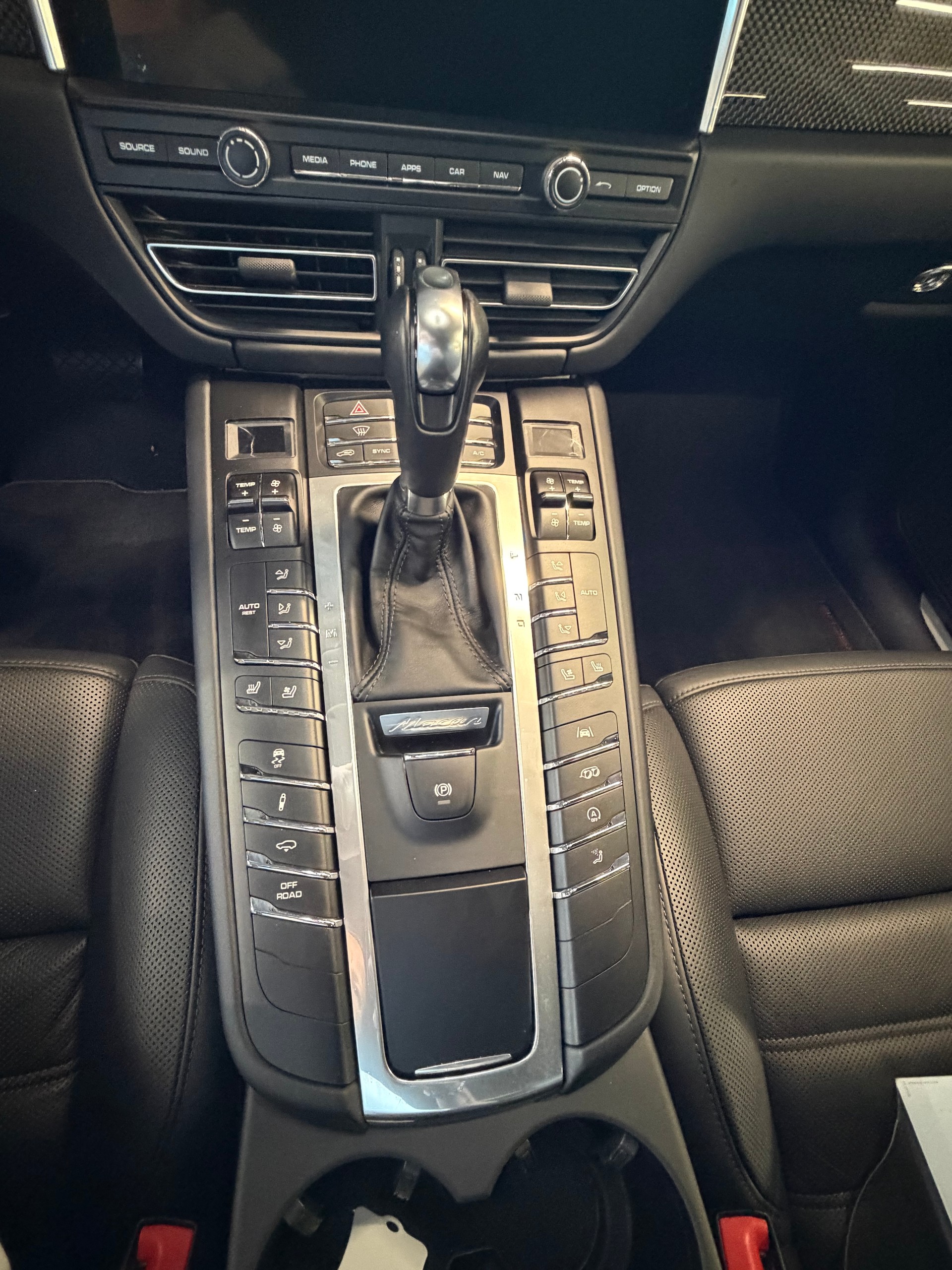 PORSCHE Macan S PDK-image-16