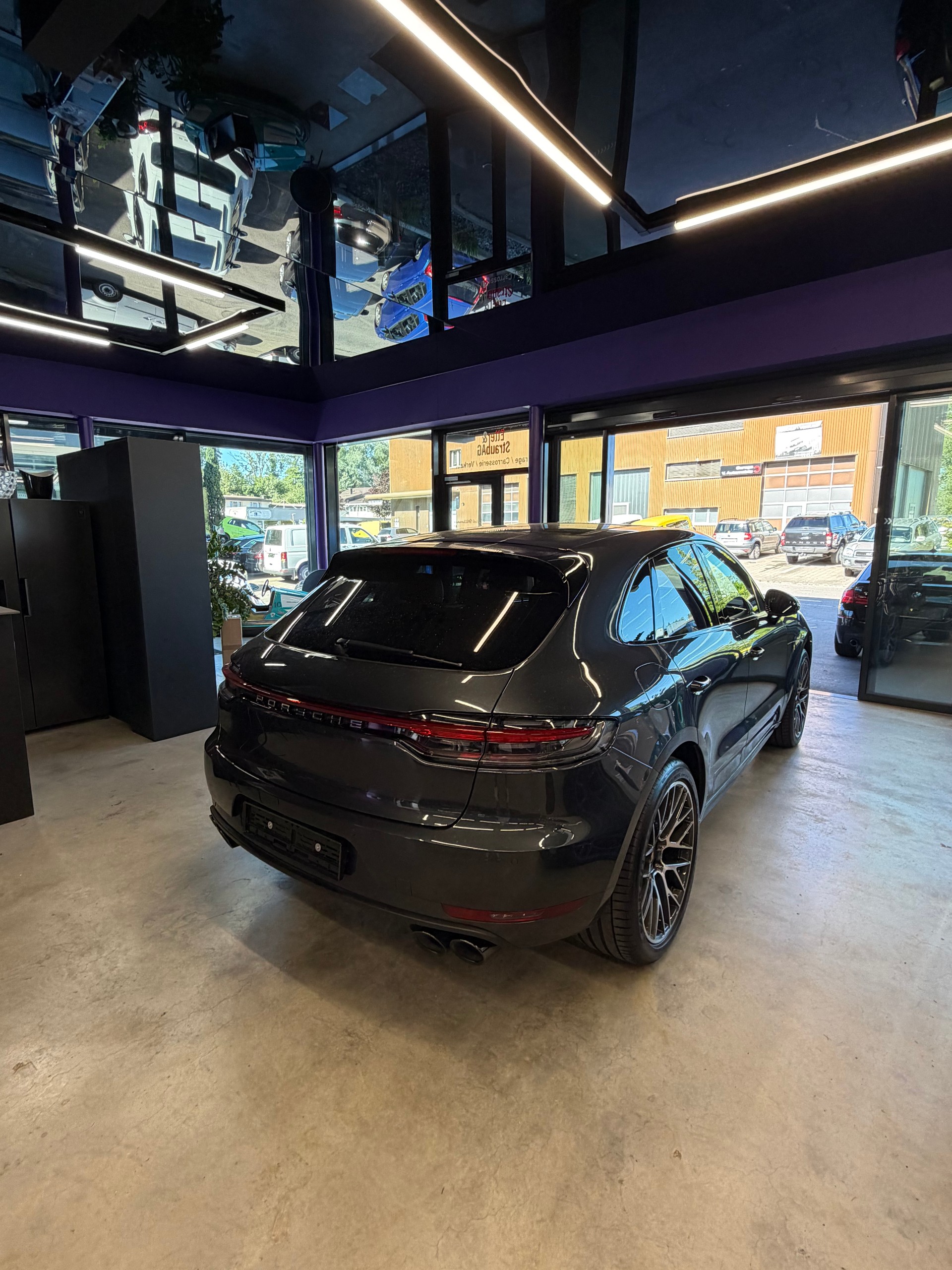 PORSCHE Macan S PDK-image-8