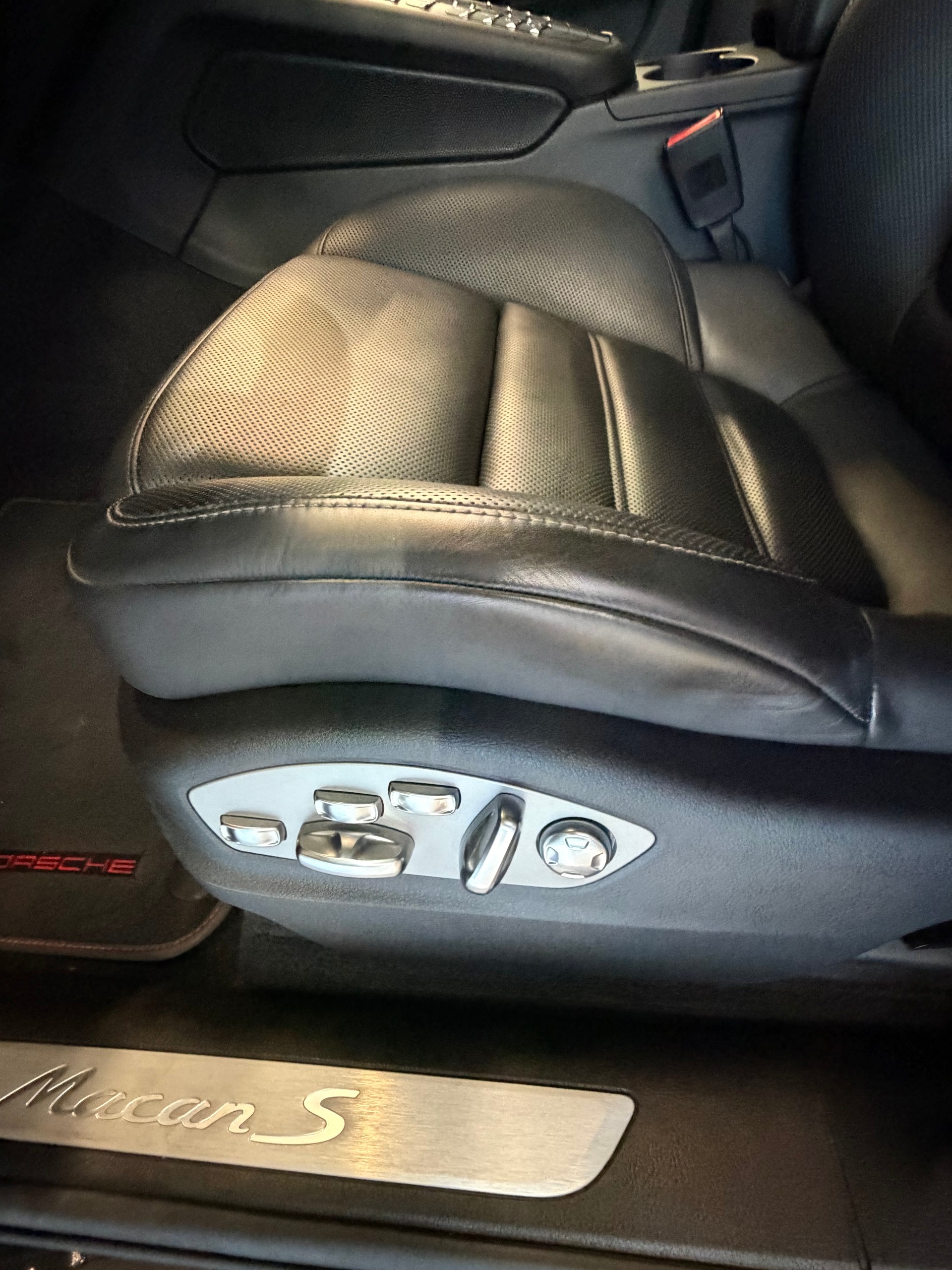 PORSCHE Macan S PDK-image-14