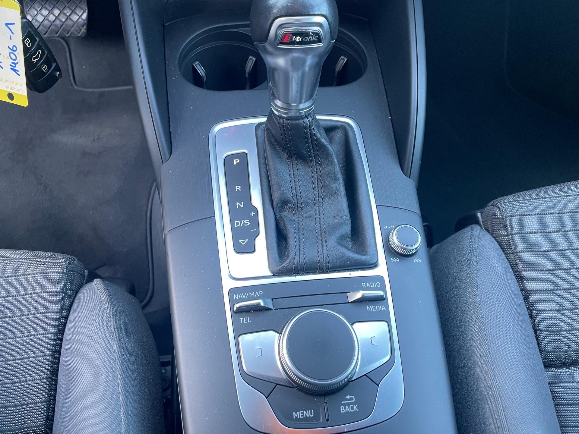 AUDI A3 Sportback 2.0 TDI 184 Sport qu. S-Tronic-image-7