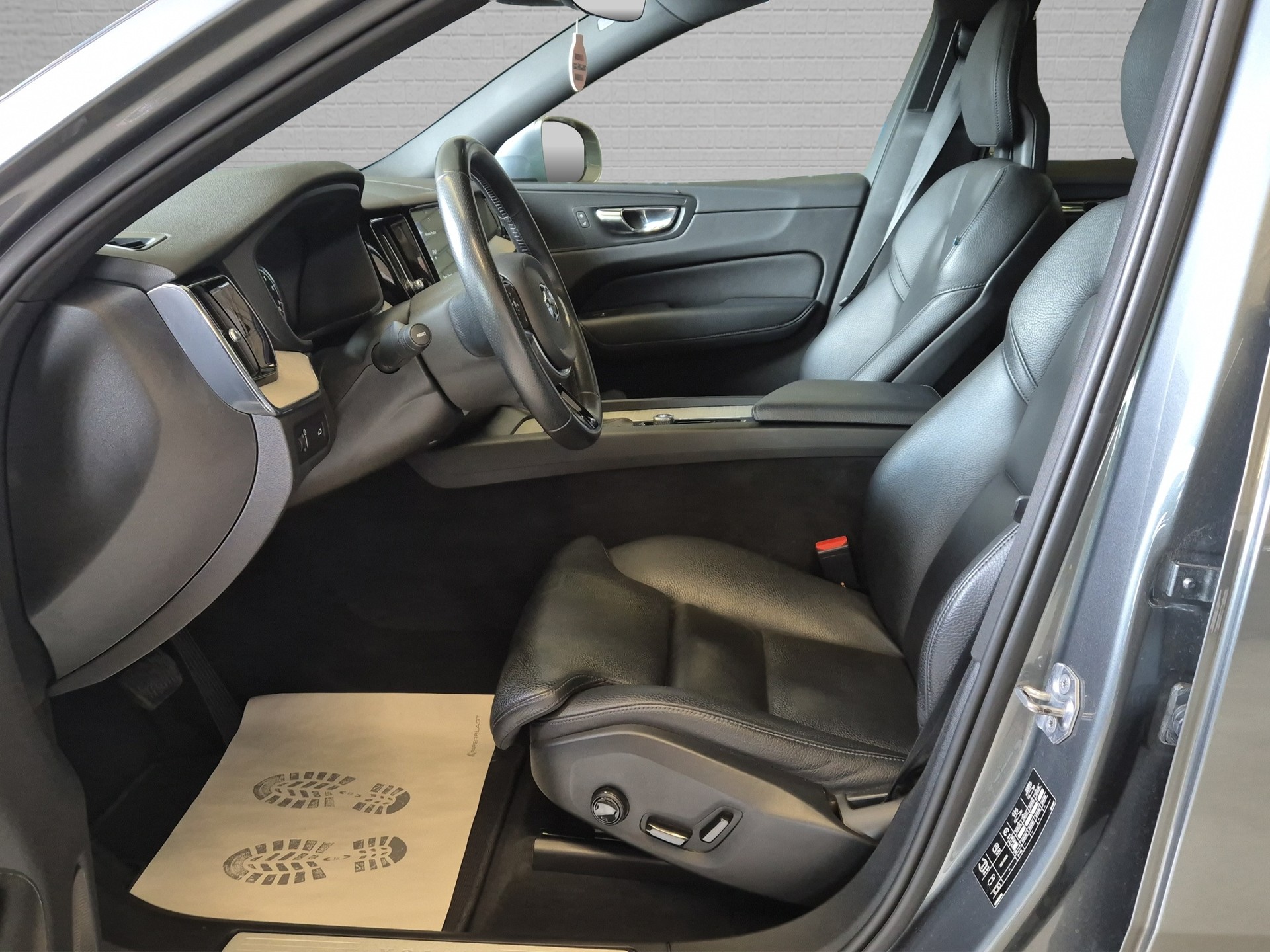 VOLVO XC60 T5 AWD Inscription Geartronic-image-16
