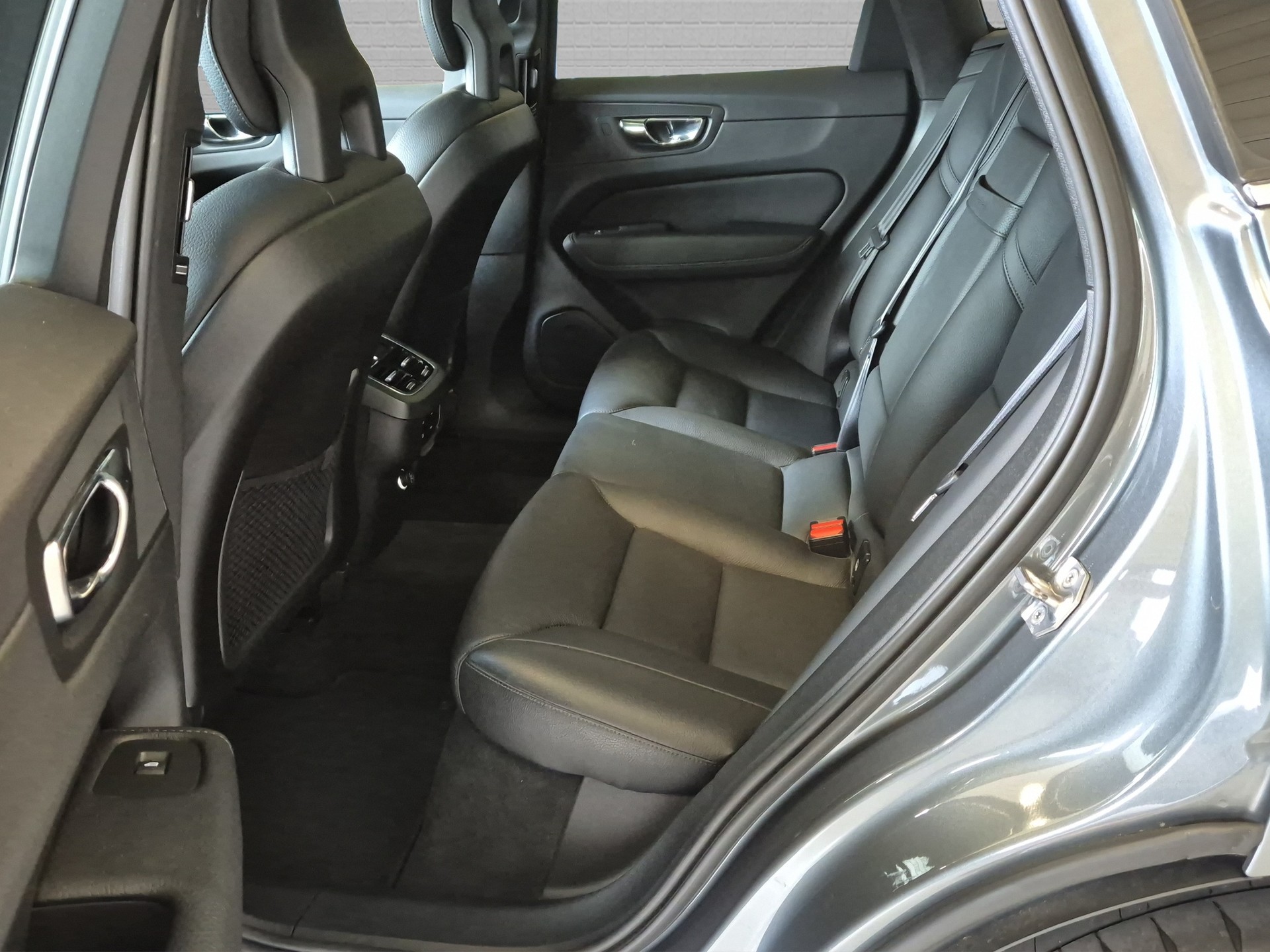 VOLVO XC60 T5 AWD Inscription Geartronic-image-28