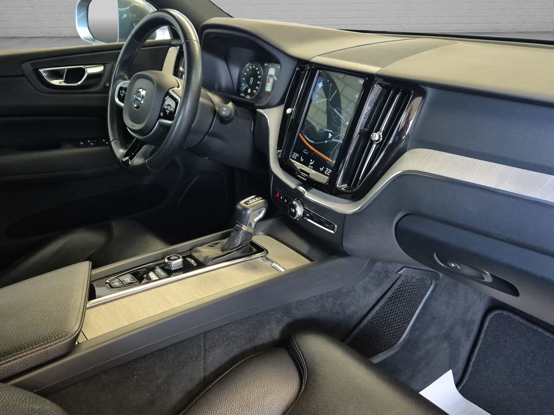 VOLVO XC60 T5 AWD Inscription Geartronic-image-23