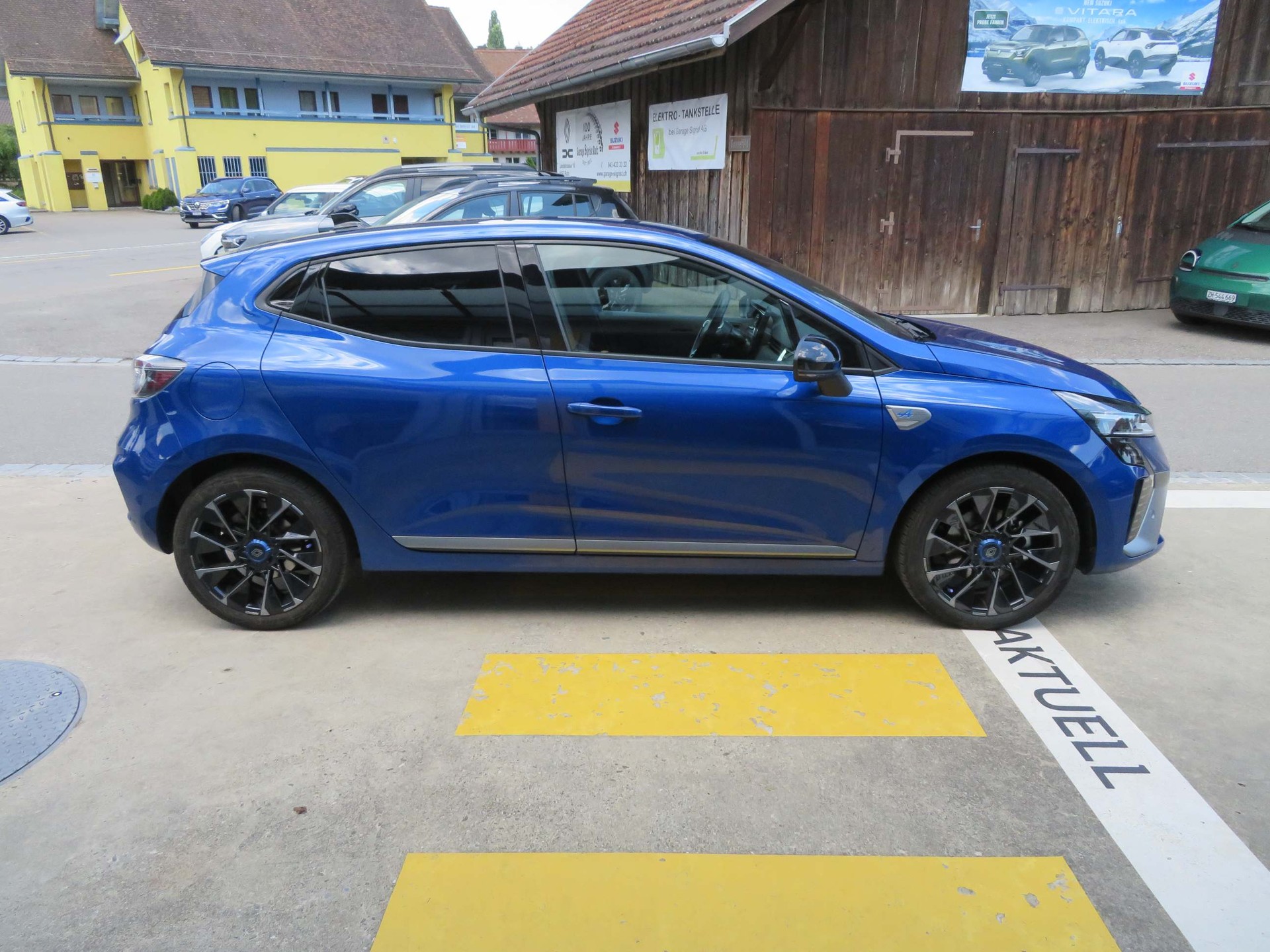 RENAULT Clio 1.6 E-Tech esprit Alpine-image-6