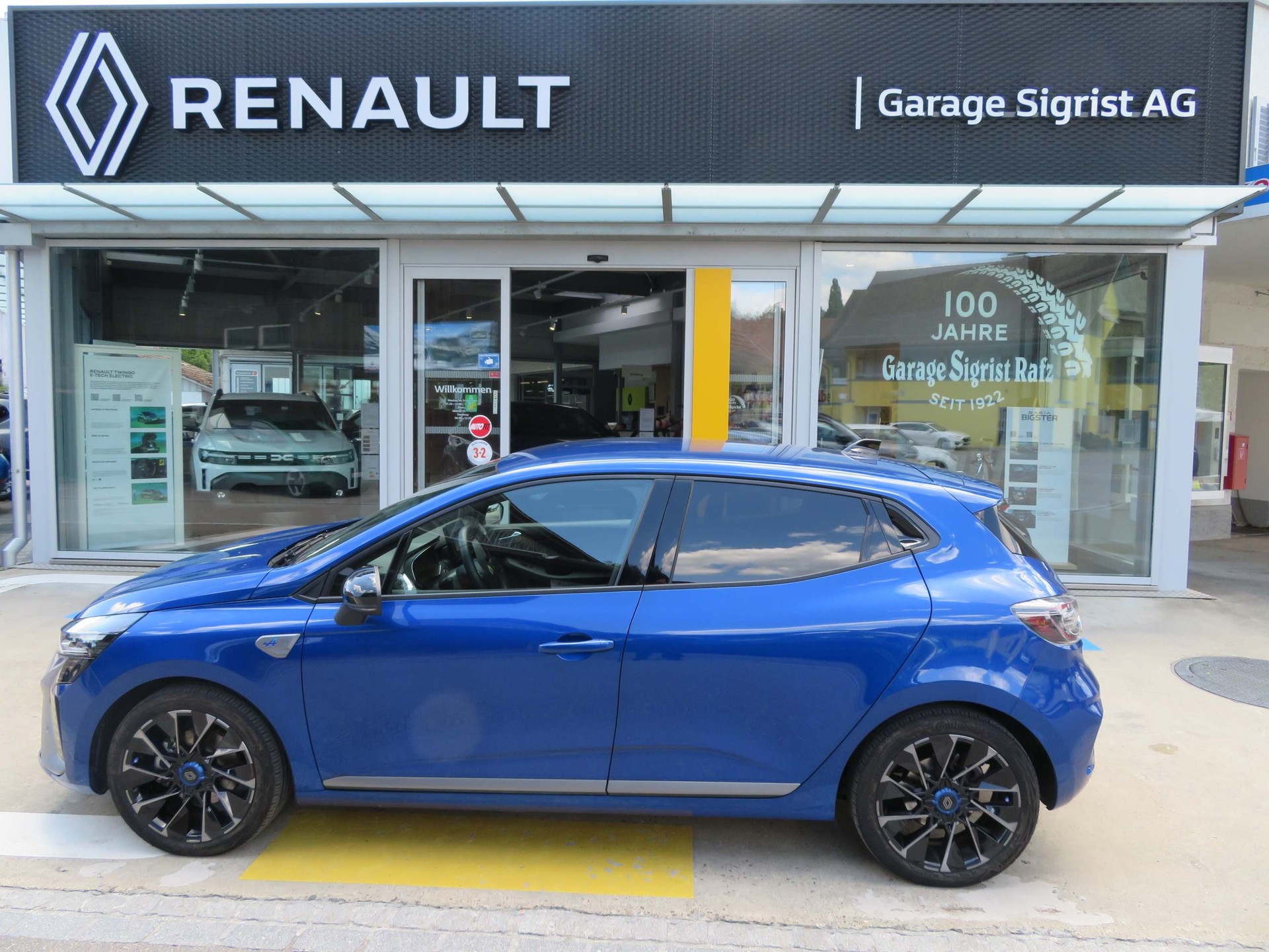 RENAULT Clio 1.6 E-Tech esprit Alpine-image-0