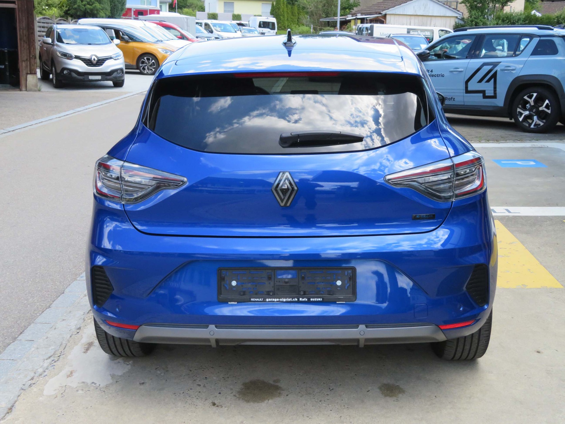 RENAULT Clio 1.6 E-Tech esprit Alpine-image-9