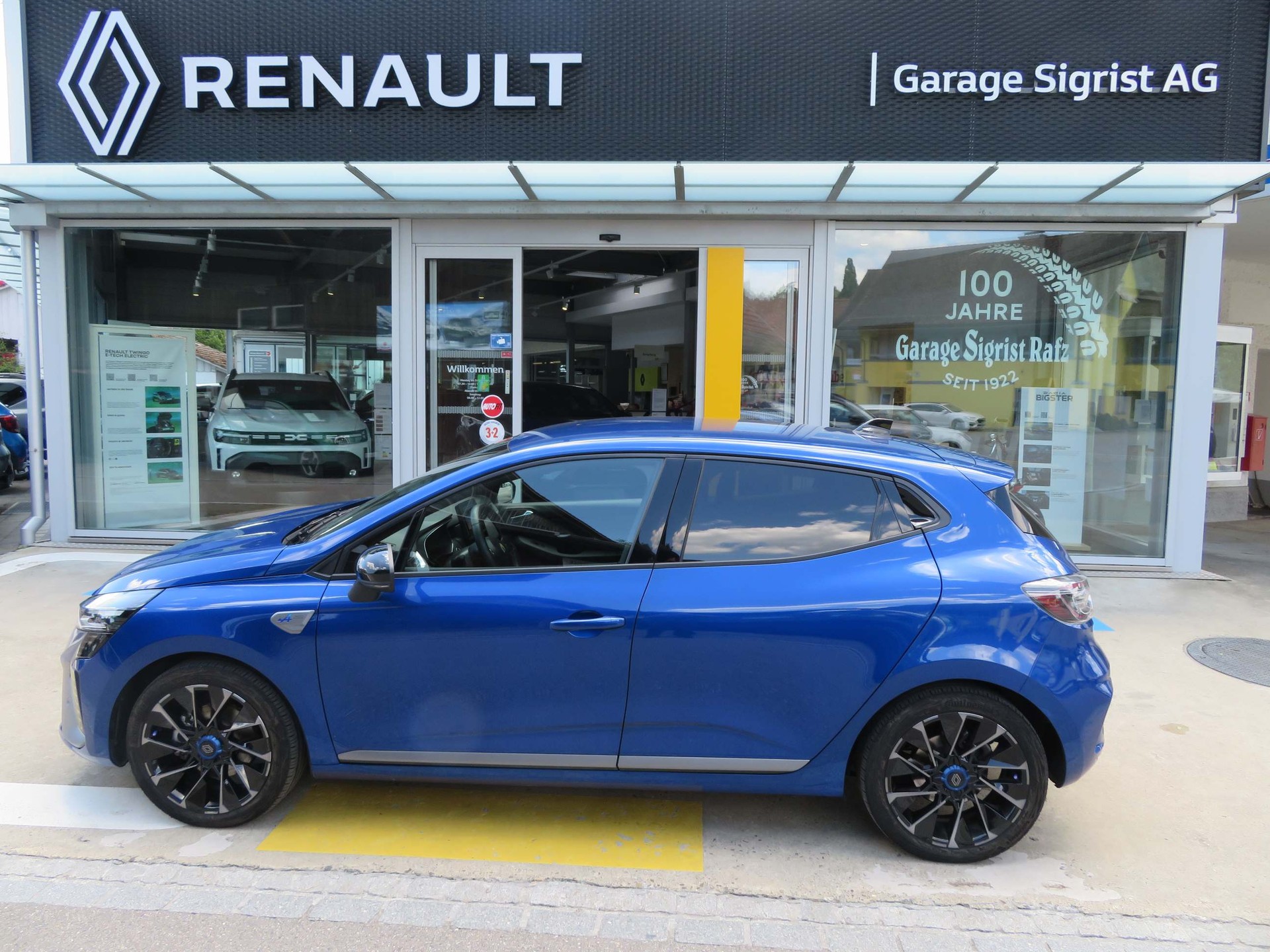 RENAULT Clio 1.6 E-Tech esprit Alpine-image-1