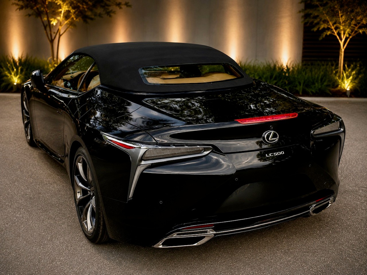 LEXUS LC 500 Cabriolet V8 excellence Automatic-image-17