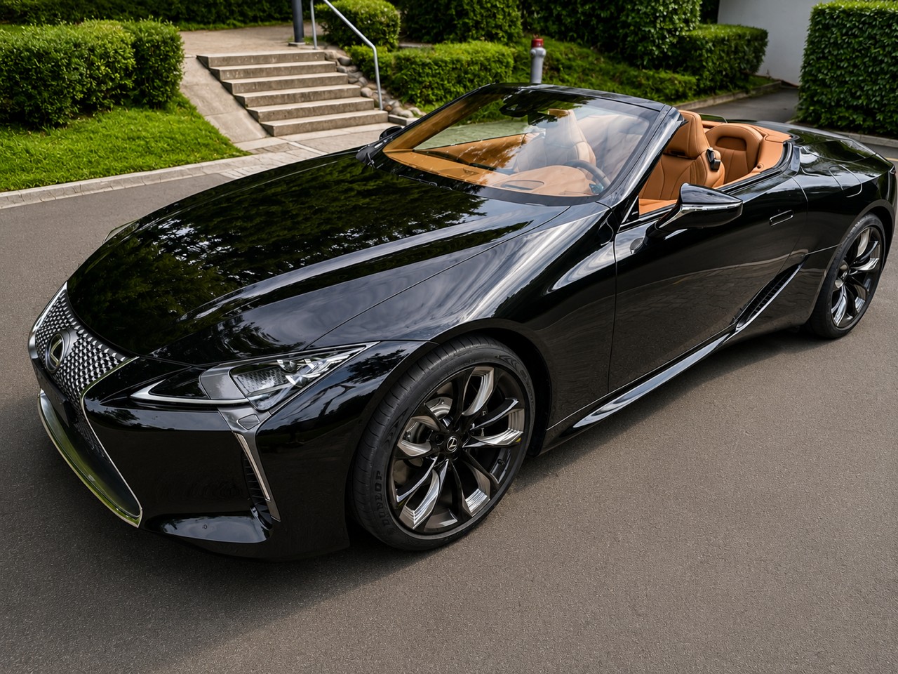 LEXUS LC 500 Cabriolet V8 excellence Automatic-image-2