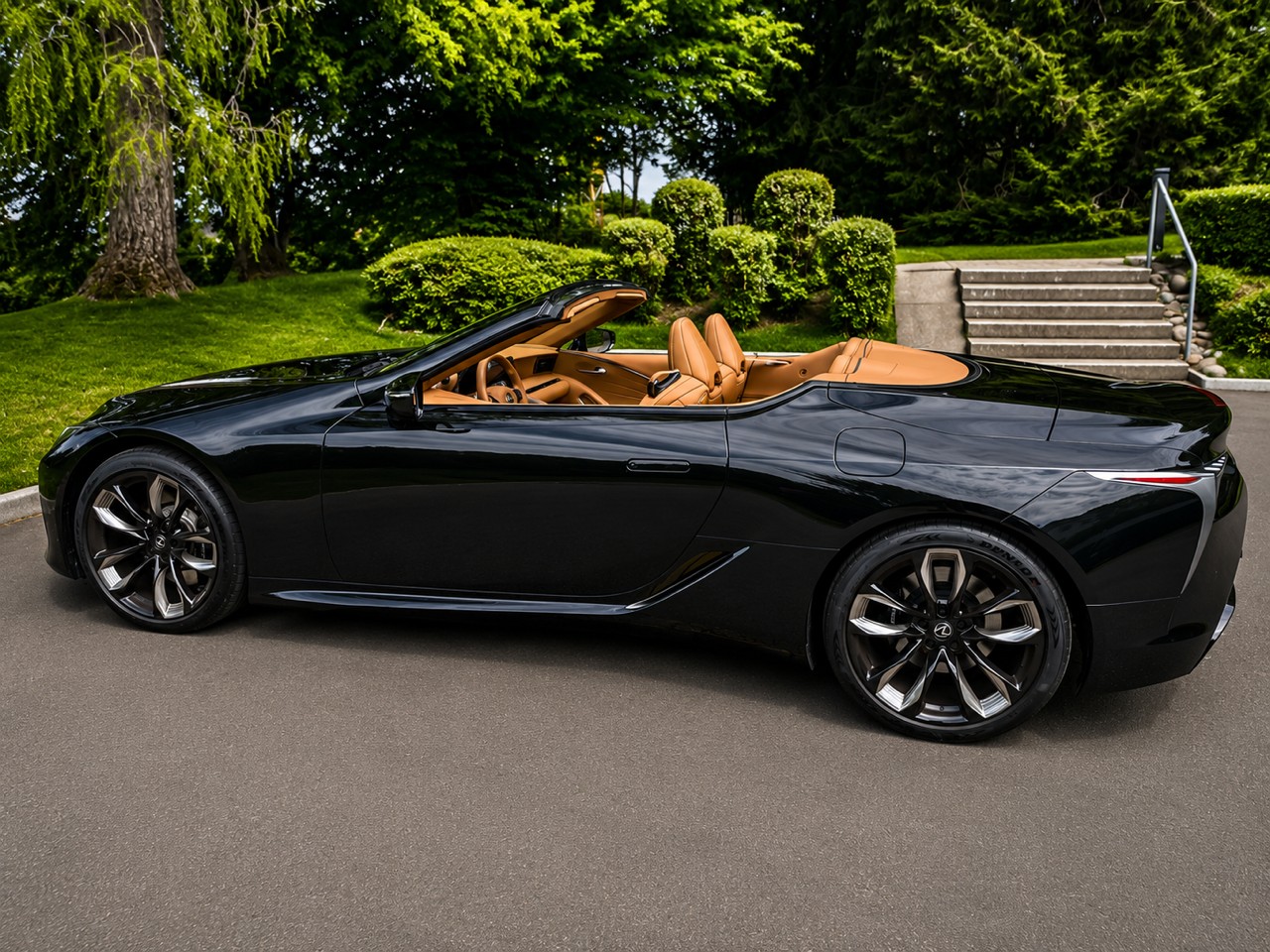 LEXUS LC 500 Cabriolet V8 excellence Automatic-image-0
