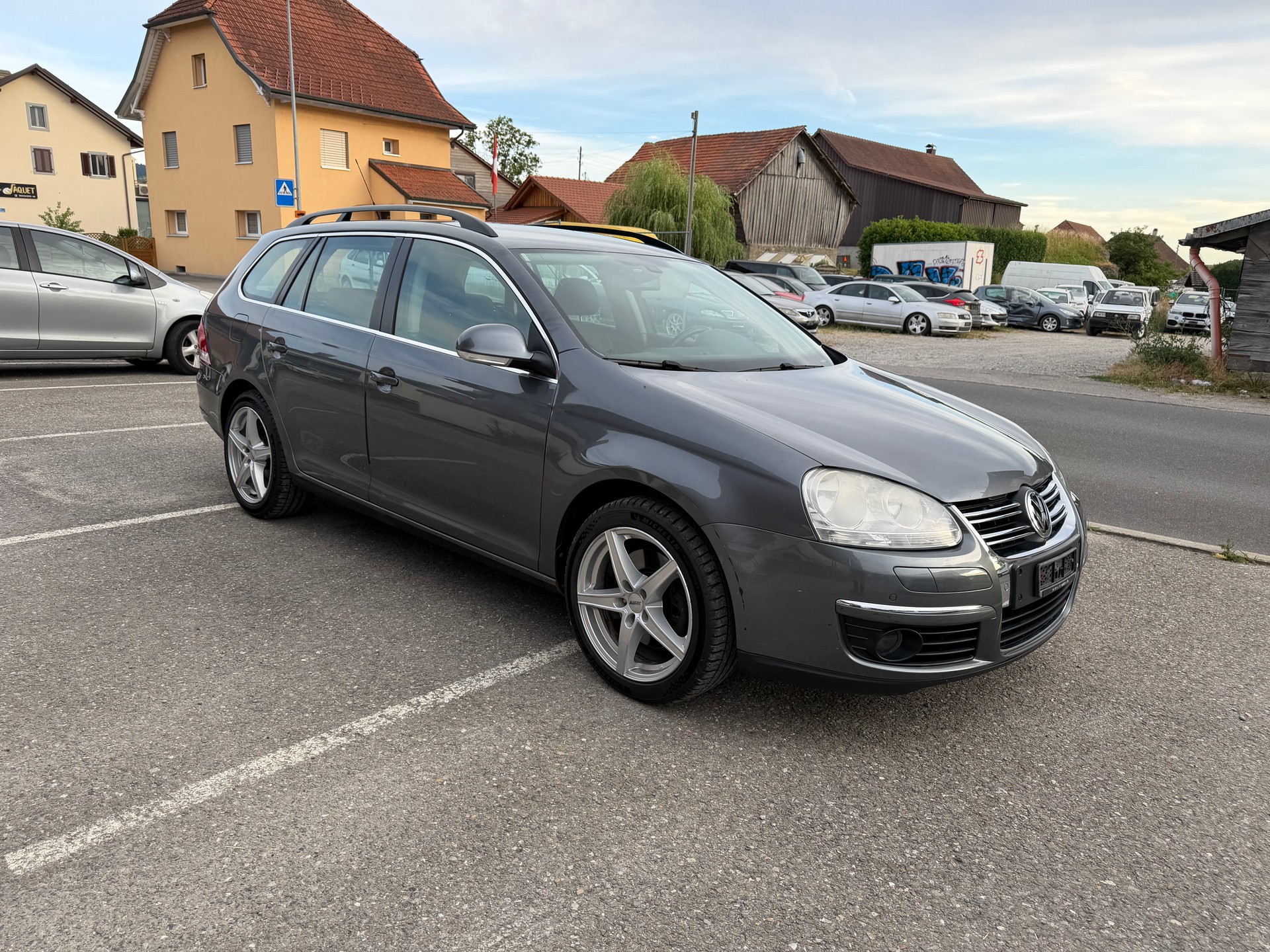 VW Golf Variant 1.4 TSI Value DSG-image-1