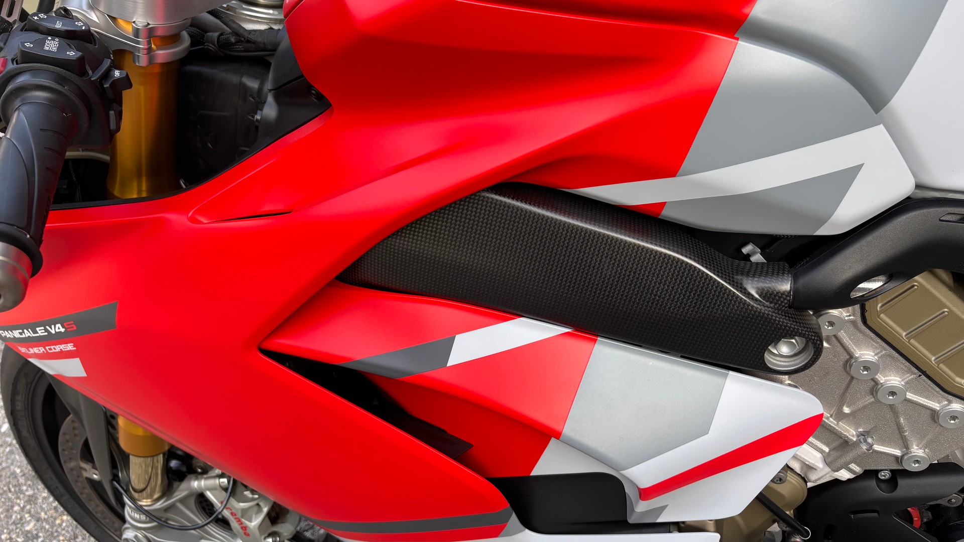 DUCATI Panigale V4 S Corse-image-9