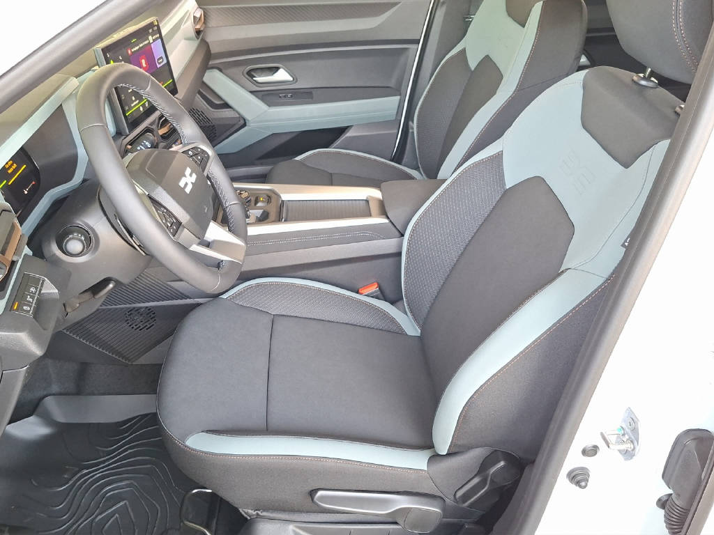 DACIA Bigster 1.2 Hybrid Extreme 4WD-image-3