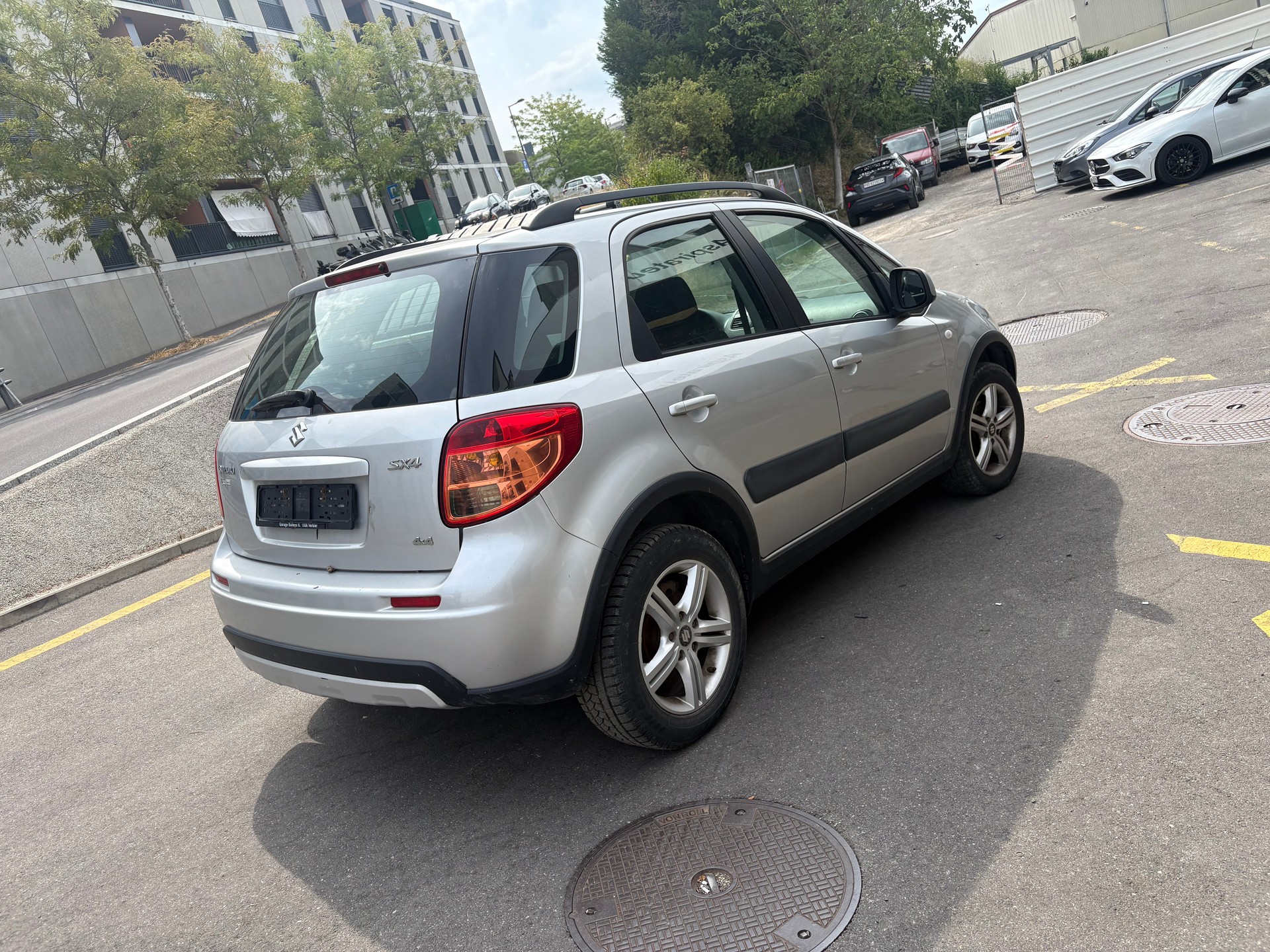 SUZUKI SX4 1.6 16V GL Top Barry 4WD-image-6