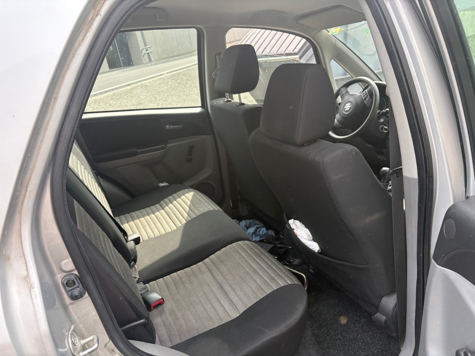 SUZUKI SX4 1.6 16V GL Top Barry 4WD-image-5
