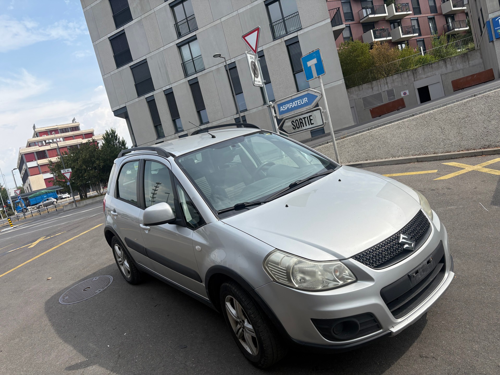 SUZUKI SX4 1.6 16V GL Top Barry 4WD-image-10