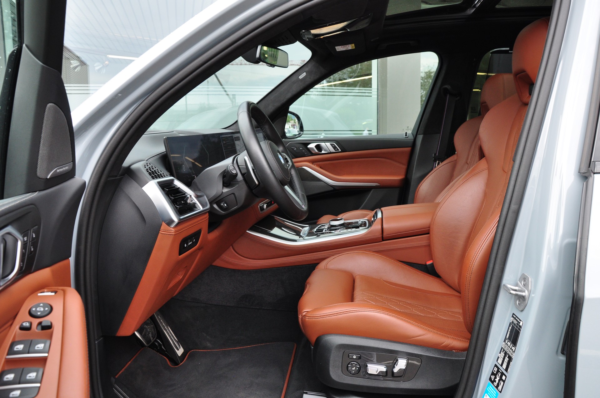 BMW X5 xDrive 48V 40d M Sport Pro Steptronic-image-16