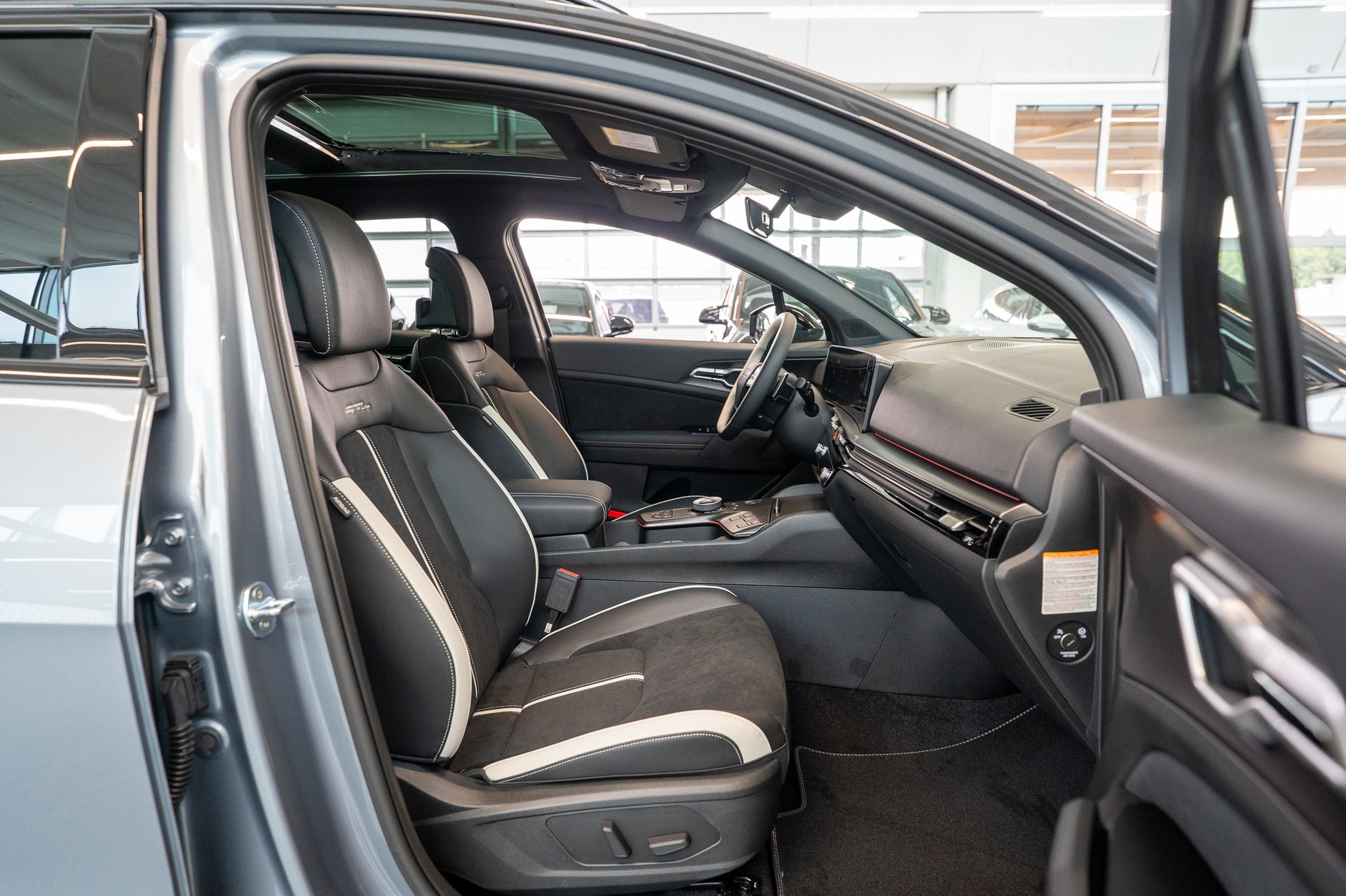 KIA Sportage 1.6T-GDi PHEV GT-Line Power Edition A / Panorama-Schiebedach-image-15
