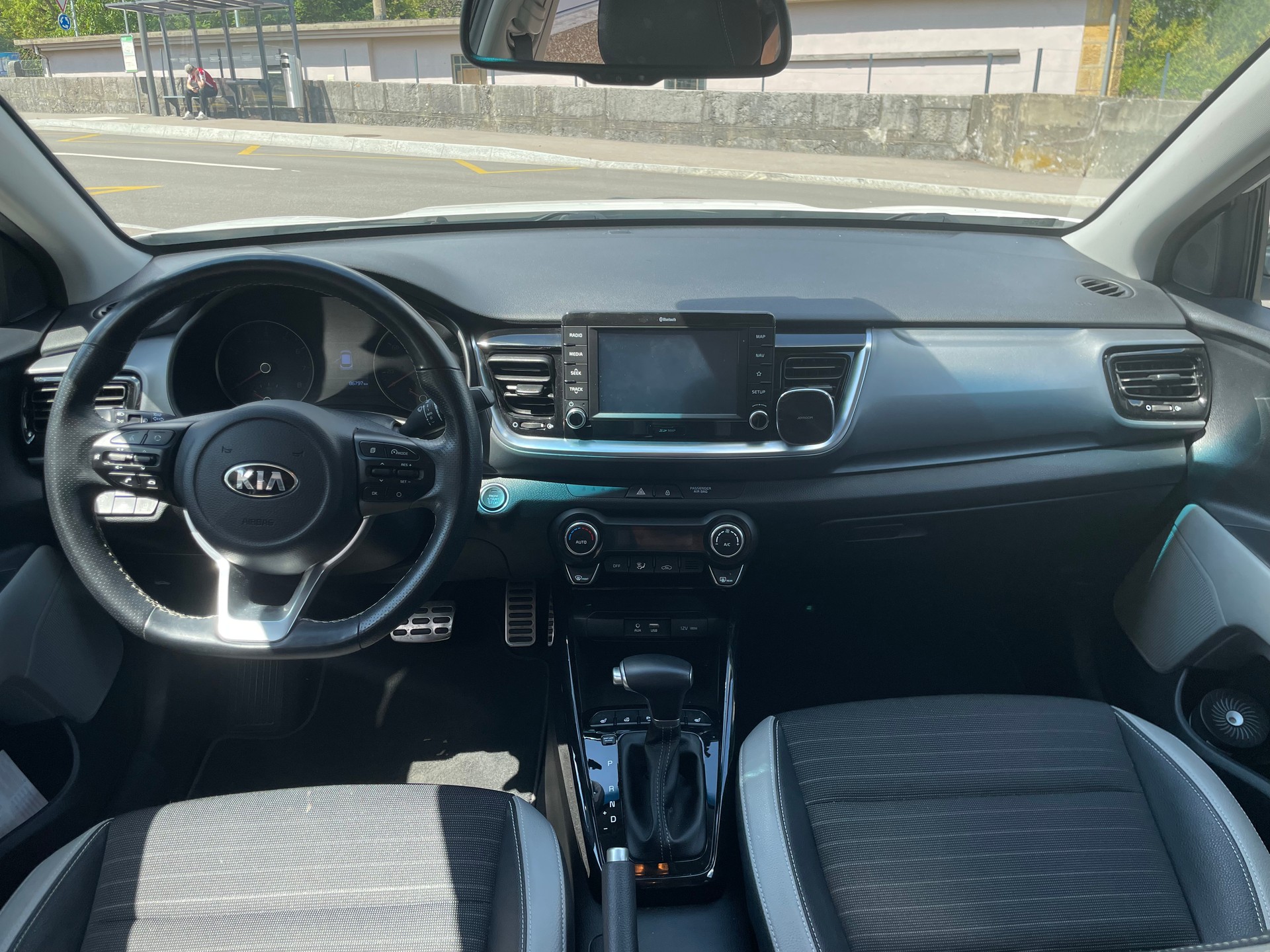 KIA Stonic 1.0 T-GDi-image-8