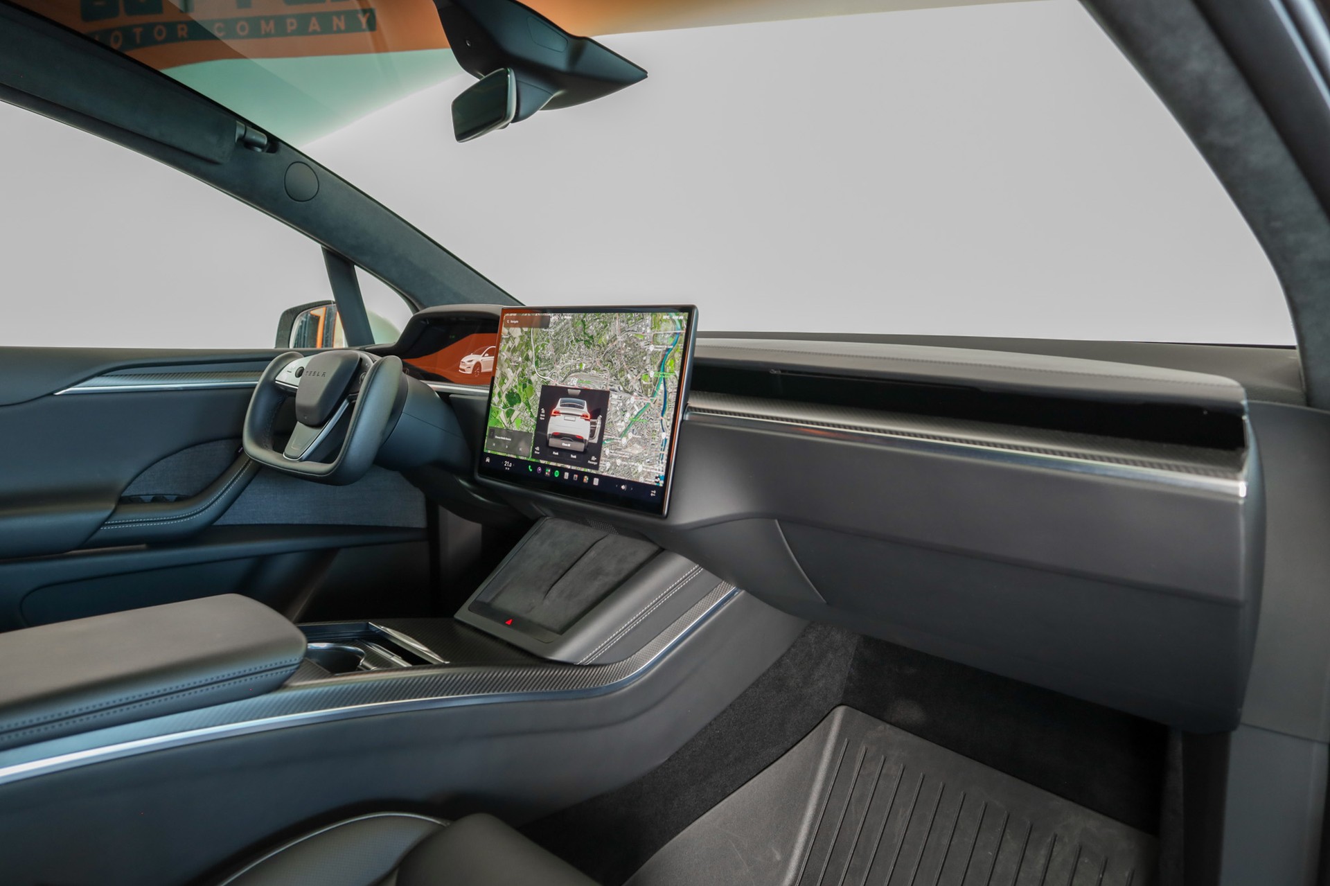 TESLA Model X 100kWh Plaid-image-16