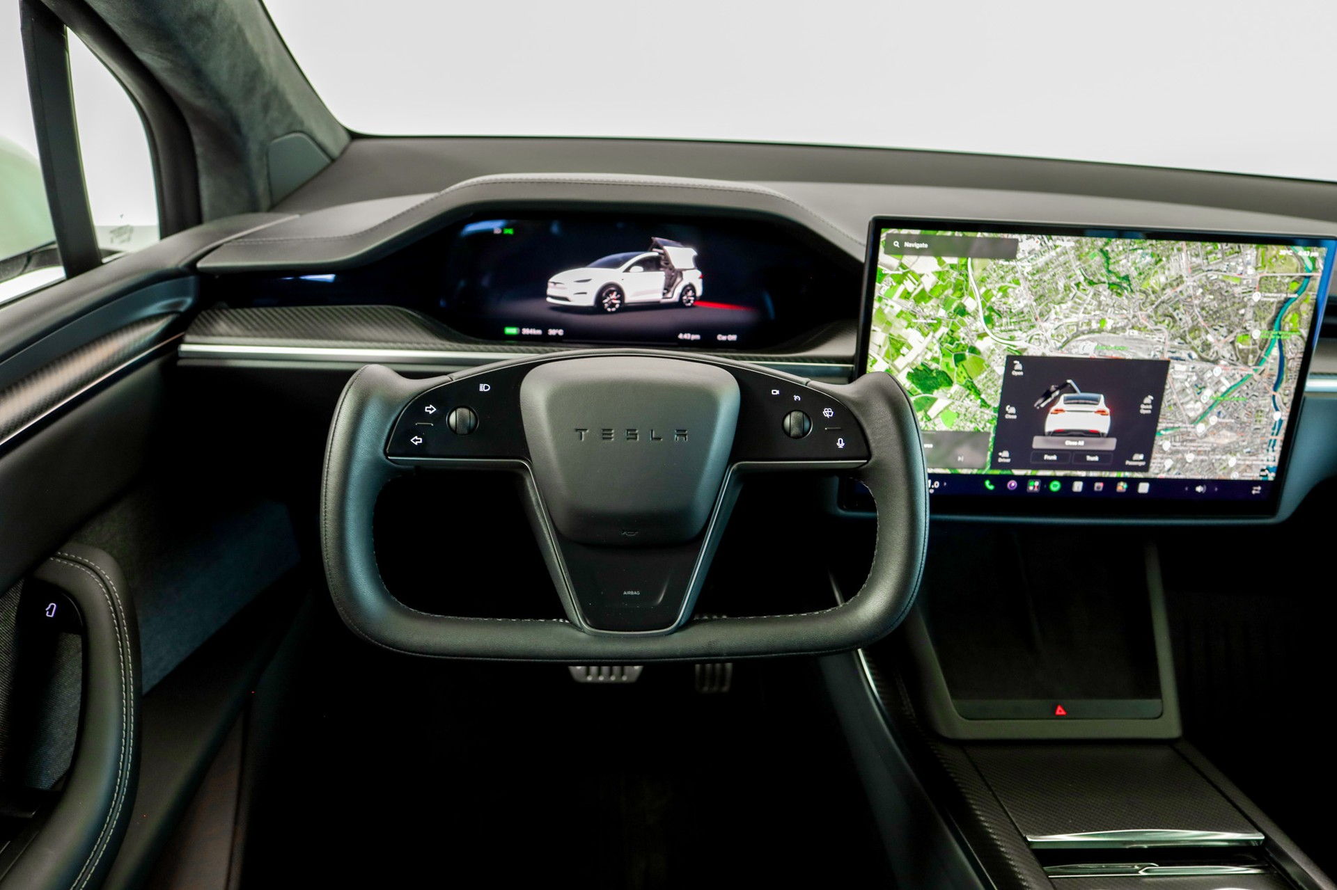 TESLA Model X 100kWh Plaid-image-10
