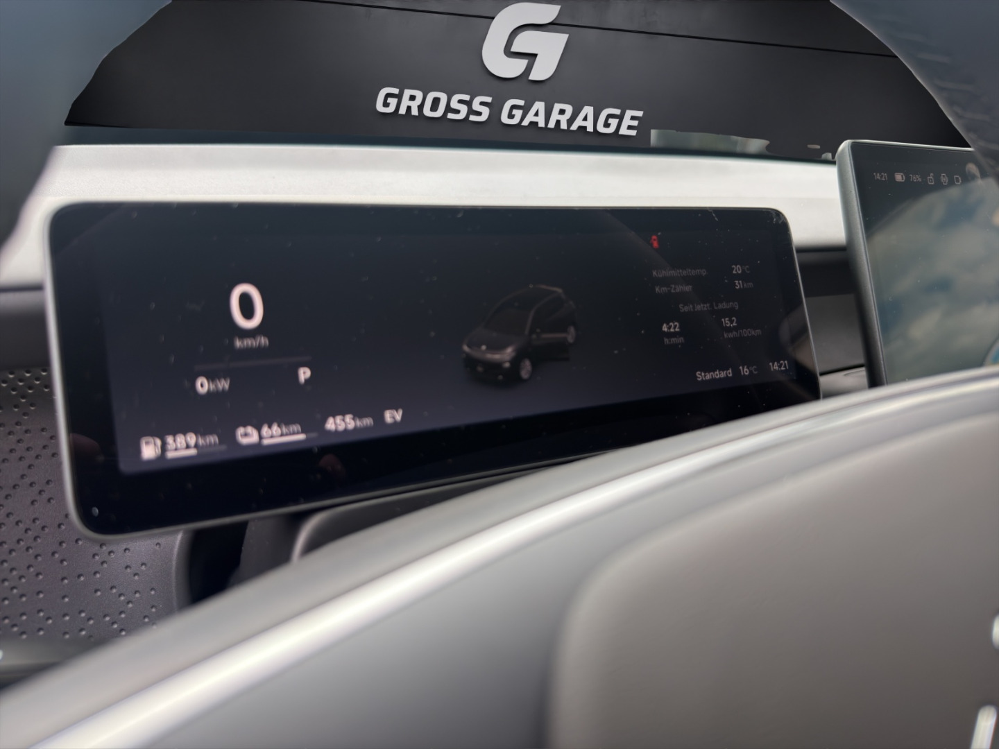 LEAPMOTOR B10 1.5 Hybrid EV-image-2