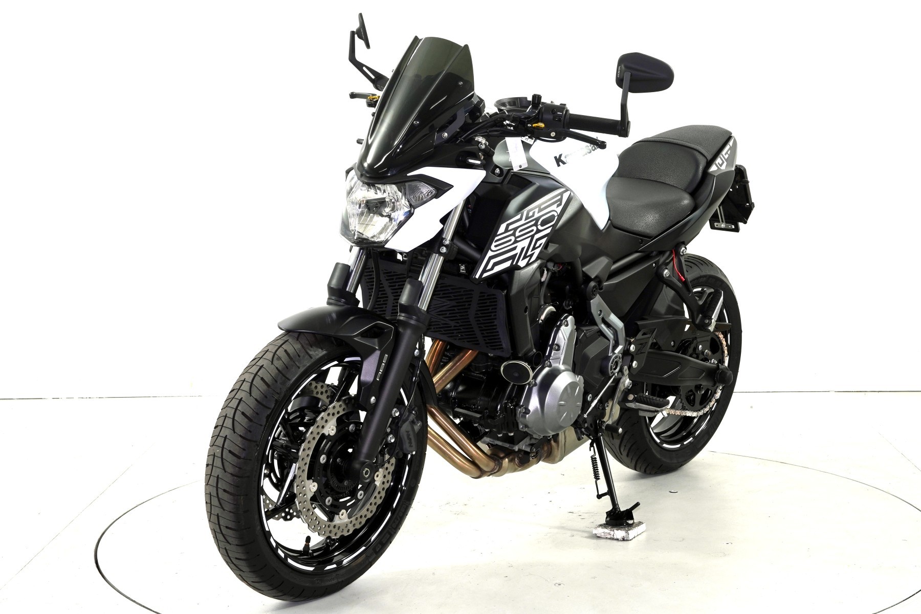 KAWASAKI Z 650 ABS-showroom-element-2