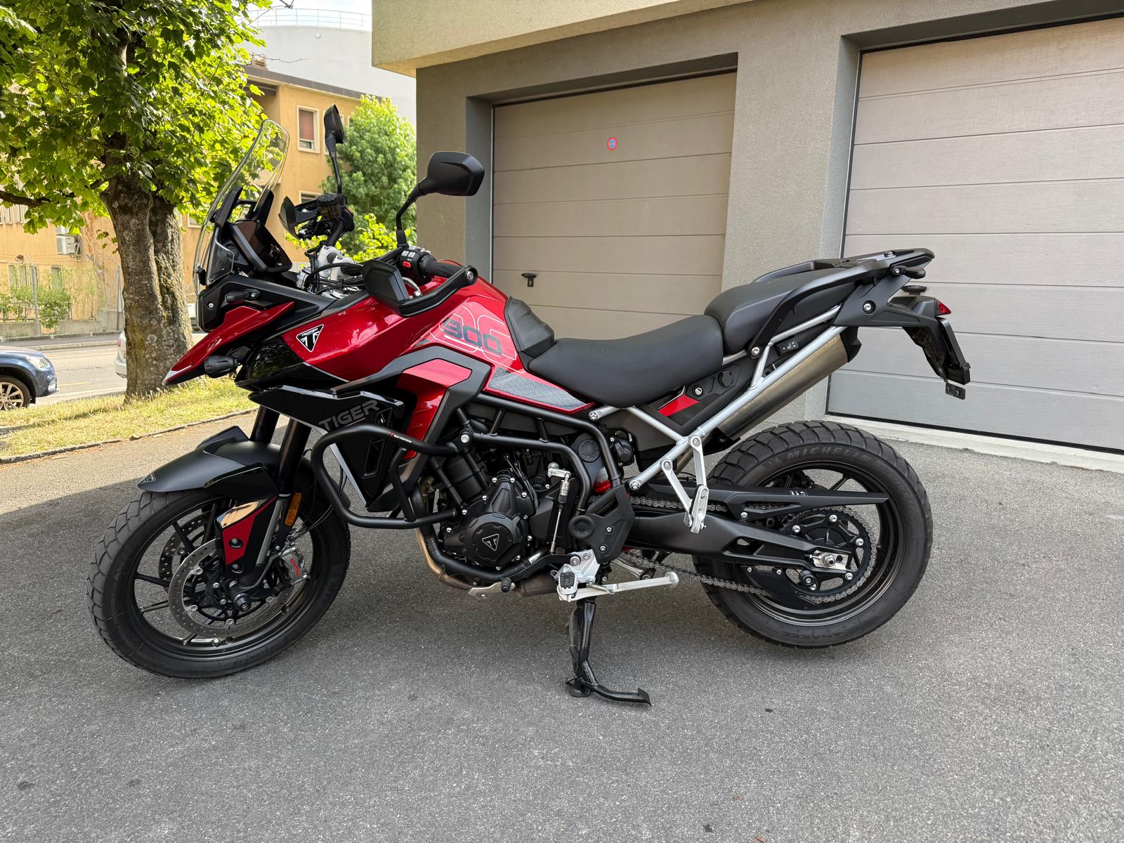 TRIUMPH Tiger 900 GT Pro-showroom-element-2