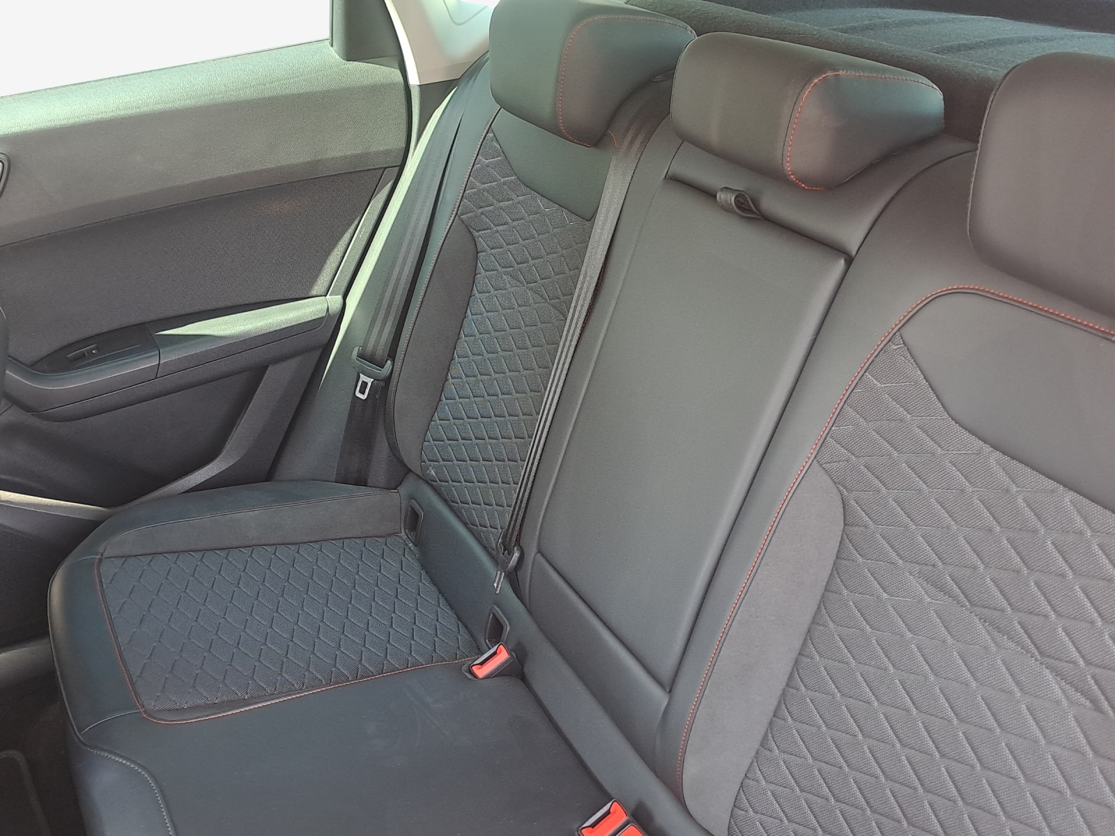 SEAT Ateca 1.5 TSI EVO DSG FR-image-11