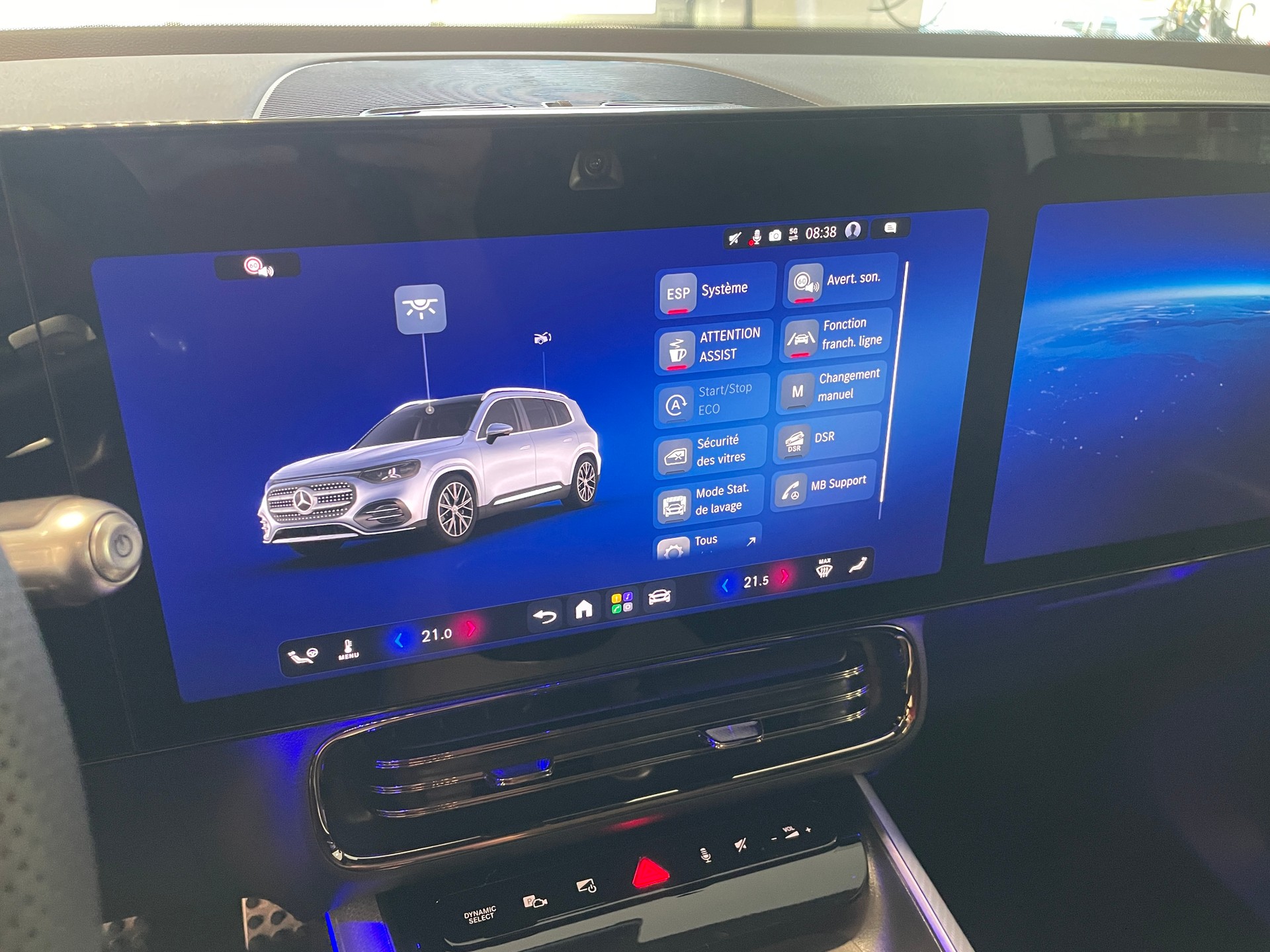 MERCEDES-BENZ GLB 220 4M AMG Line 7places-image-16