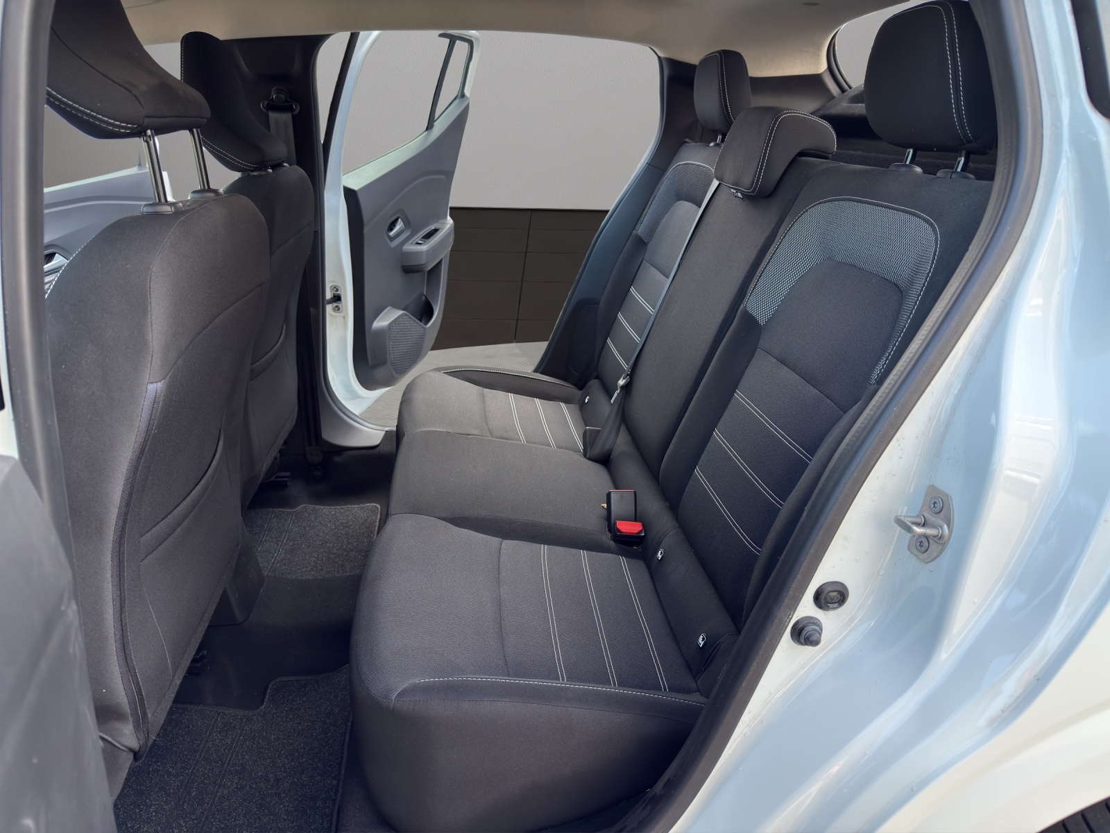 DACIA Sandero TCe 90 Expression CVT-image-12