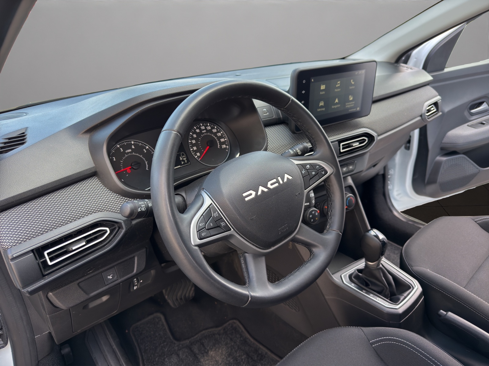 DACIA Sandero TCe 90 Expression CVT-image-9