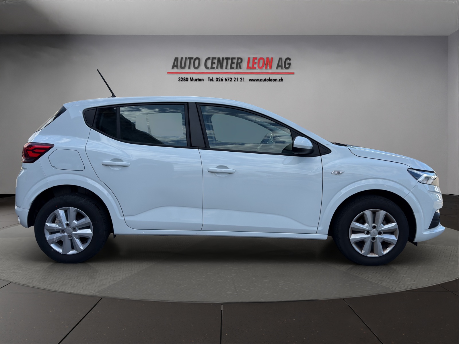 DACIA Sandero TCe 90 Expression CVT-image-6