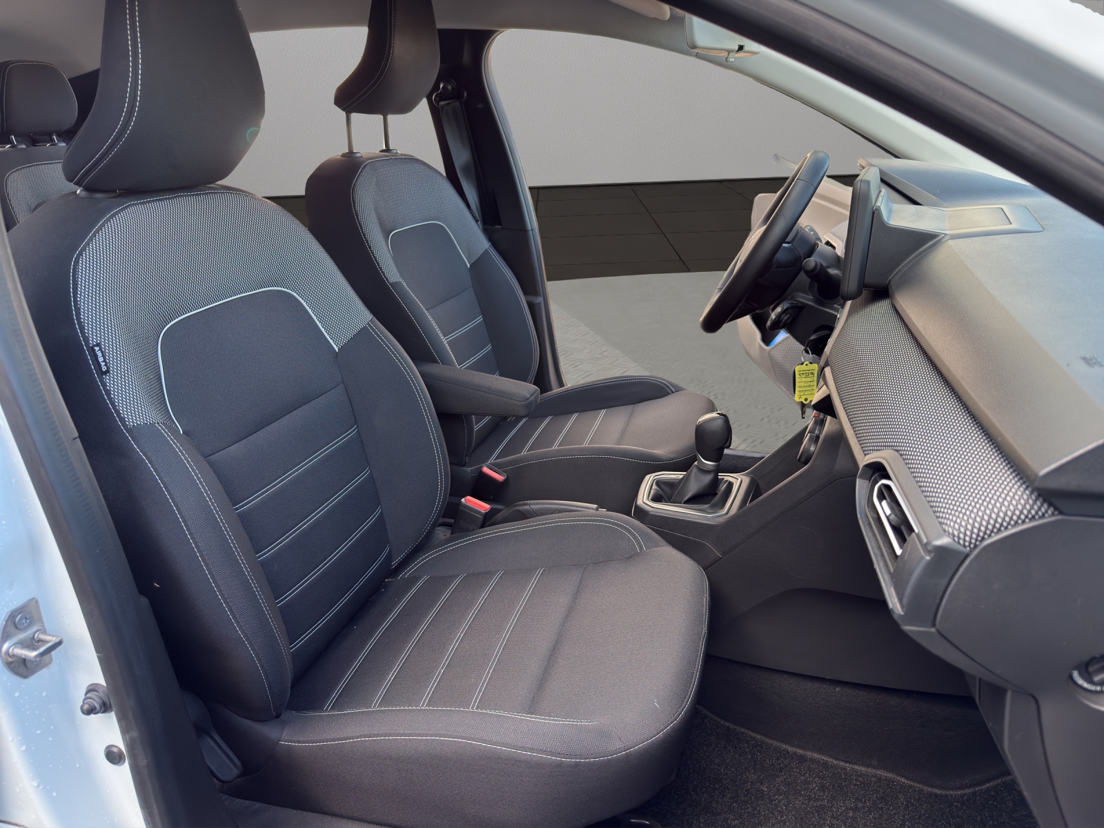 DACIA Sandero TCe 90 Expression CVT-image-16