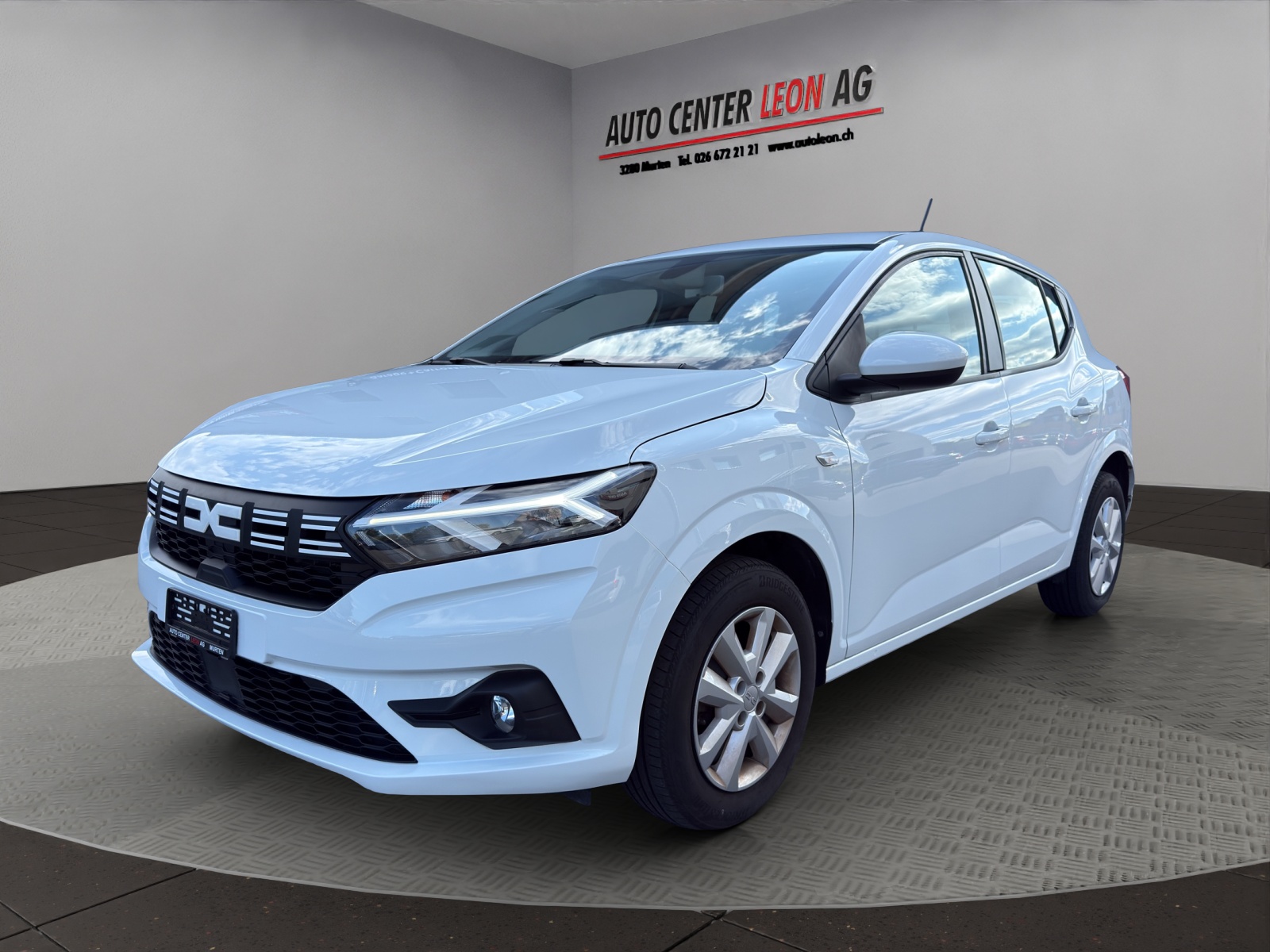 DACIA Sandero TCe 90 Expression CVT-image-1
