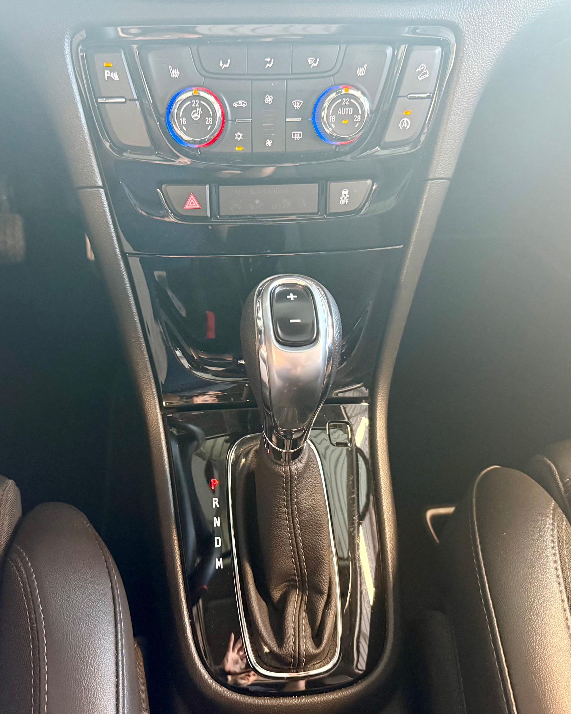 OPEL Mokka X 1.4i 16V Turbo Excellence 4WD Automatik-image-18
