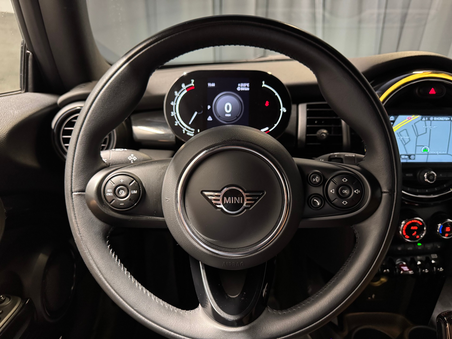 MINI Cooper S Cabriolet DKG (8)-image-12